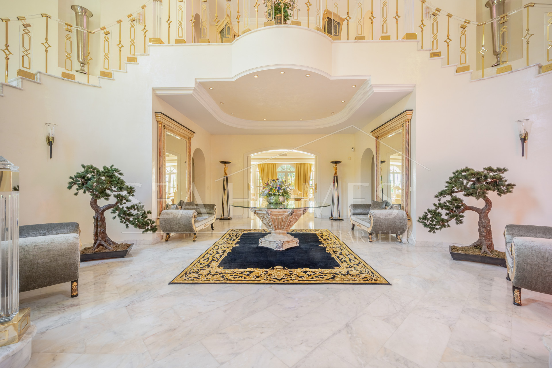 SPECTACULAR PRIVATE ESTATE WITH PANORAMIC VIEWS AND DEVELOPMENT POTENTIAL IN CASCADA DE CAMOJÁN