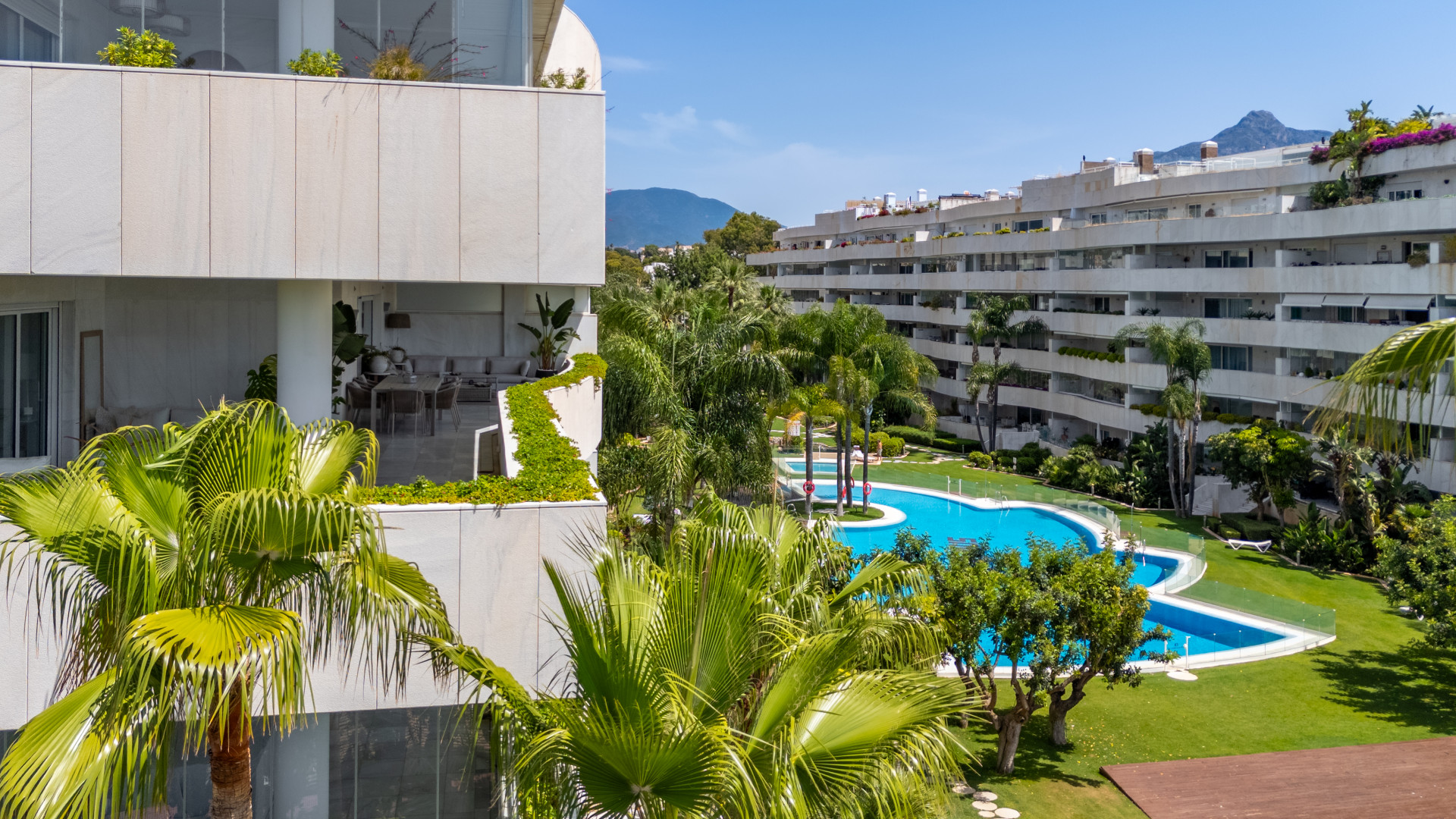 Image 25: Apartamento For sale, Puerto Banús, €2,300,000 [HFMs628493]