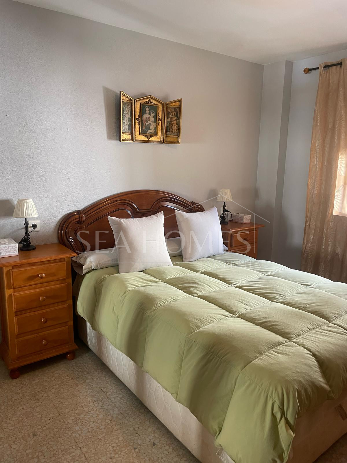 Opportunity for a 3-bedroom apartment near the Port of Estepona!