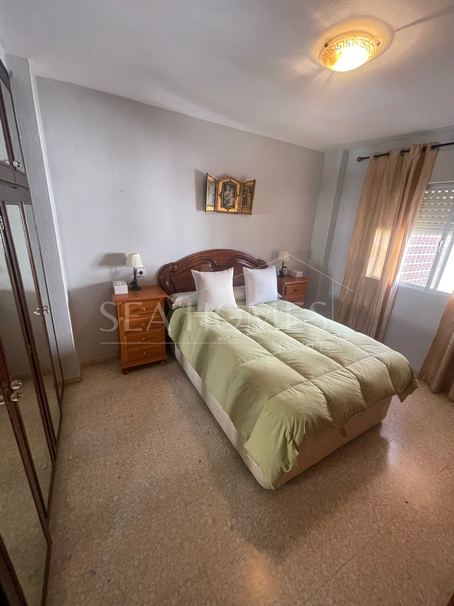 Opportunity for a 3-bedroom apartment near the Port of Estepona!