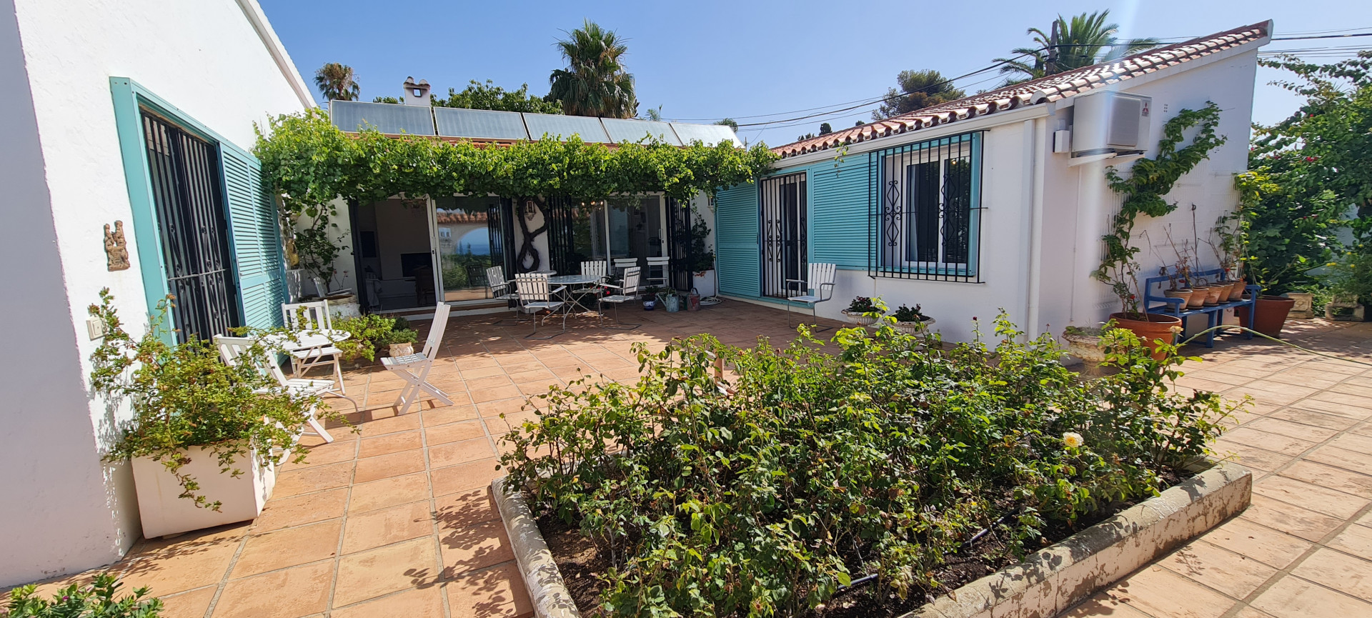 Villa mit Panoramameerblick in Puerto Romano, Estepona