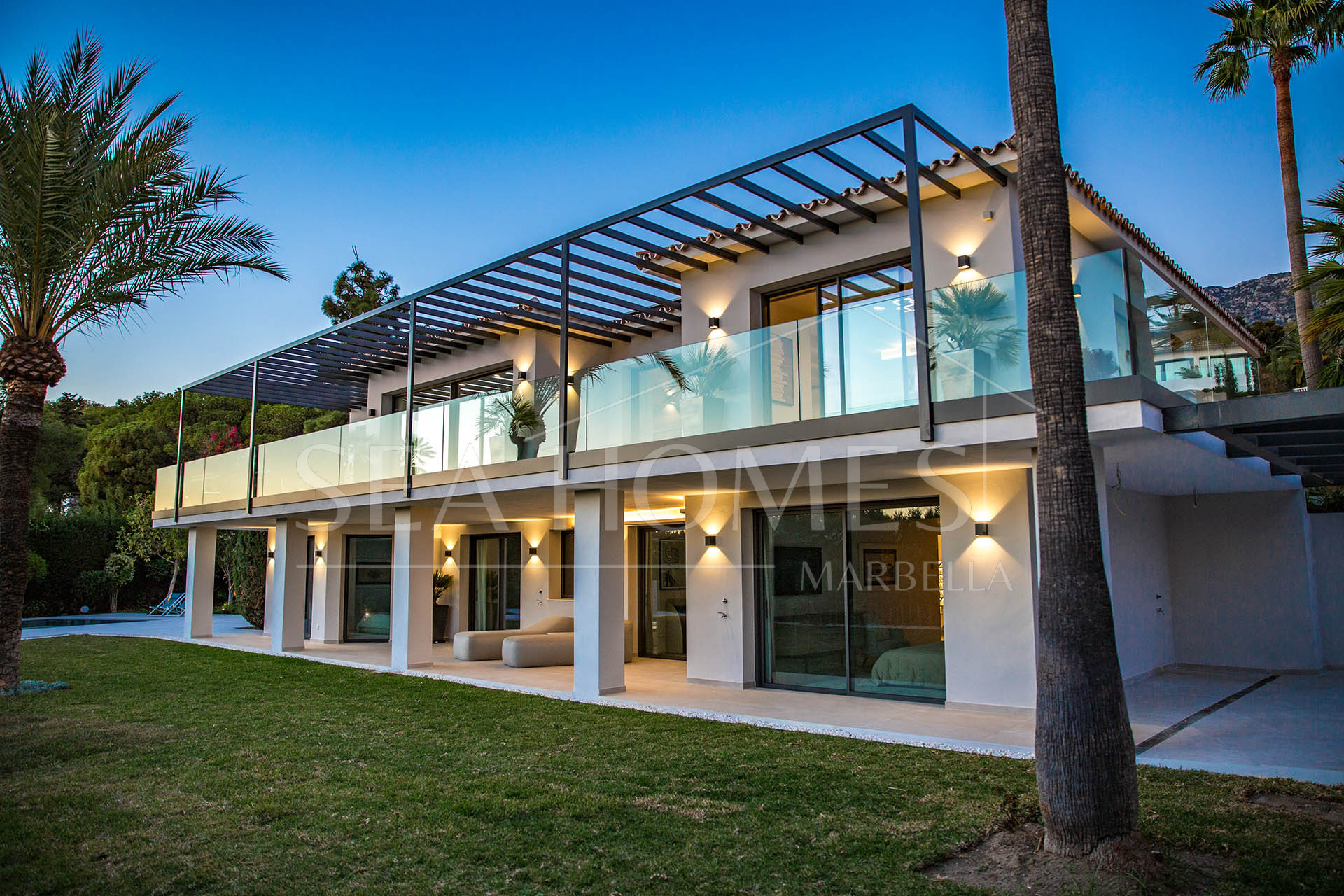 Luxury Five-Bedroom Villa with Panoramic Sea Views in Rocio de Nagüeles, Marbella Golden Mile