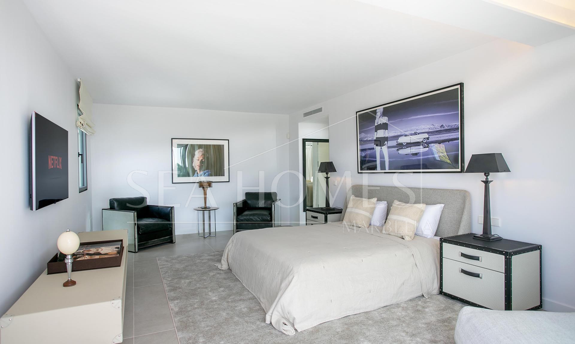 Luxury Five-Bedroom Villa with Panoramic Sea Views in Rocio de Nagüeles, Marbella Golden Mile