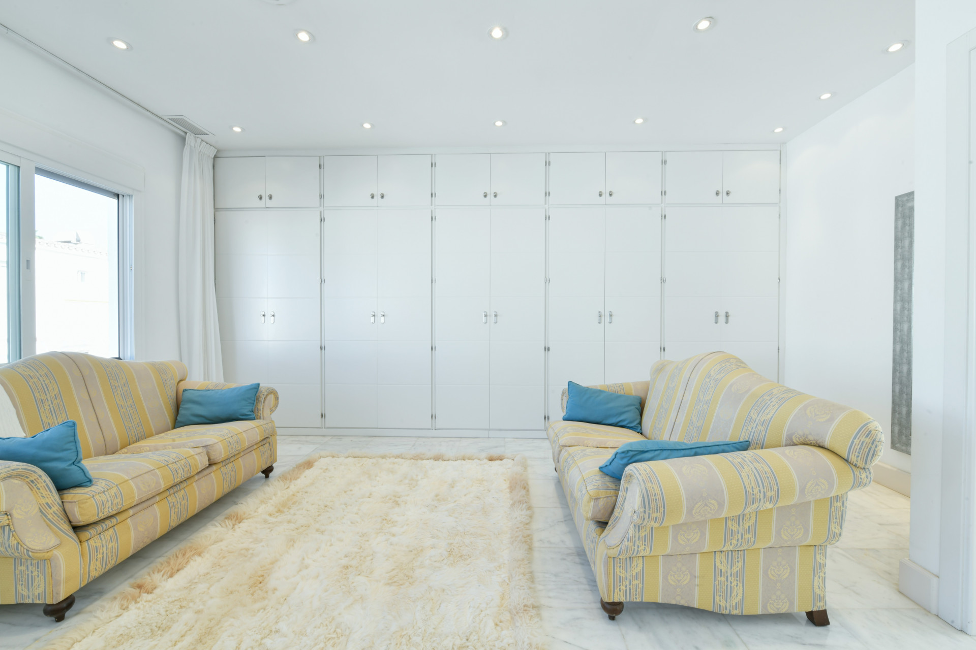 Image {index}:  For sale, The Golden Mile, €2,390,000 [6176]