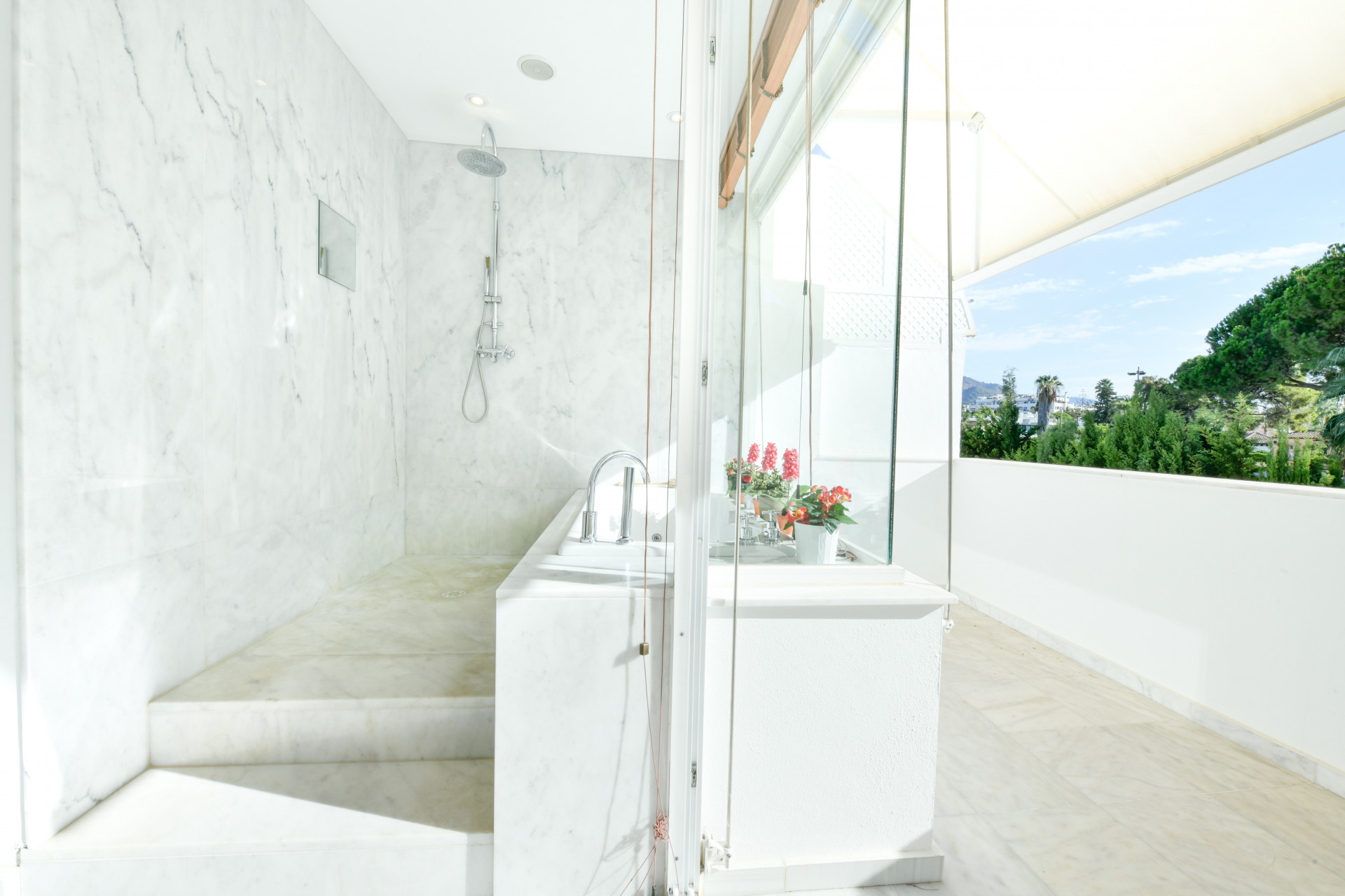 Image {index}:  For sale, The Golden Mile, €2,390,000 [6176]