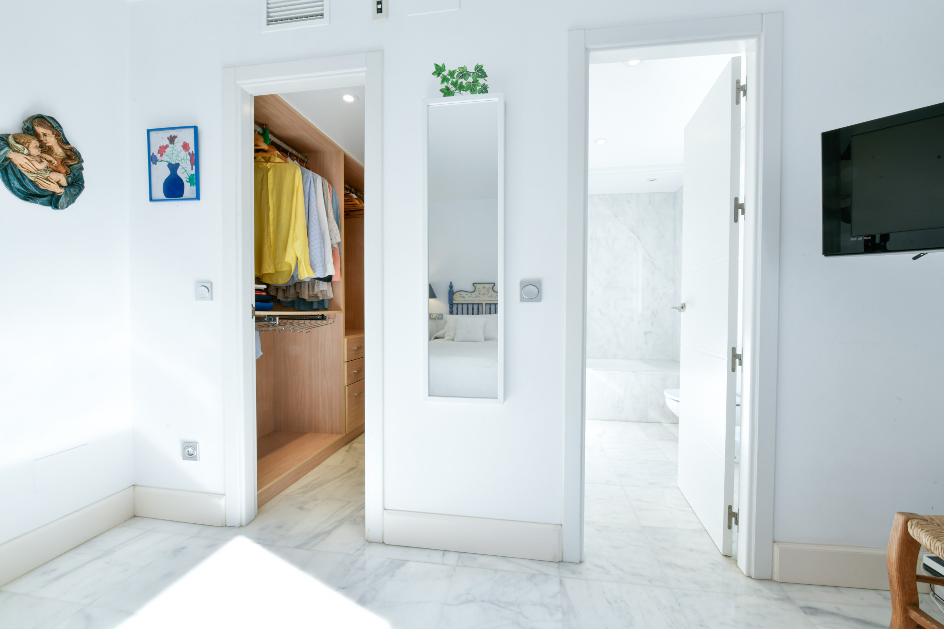 Image {index}:  For sale, The Golden Mile, €2,390,000 [6176]