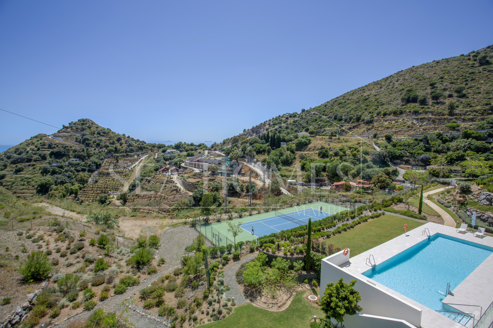 LUXURY PENTHOUSE WITH SEA VIEWS IN PALO ALTO