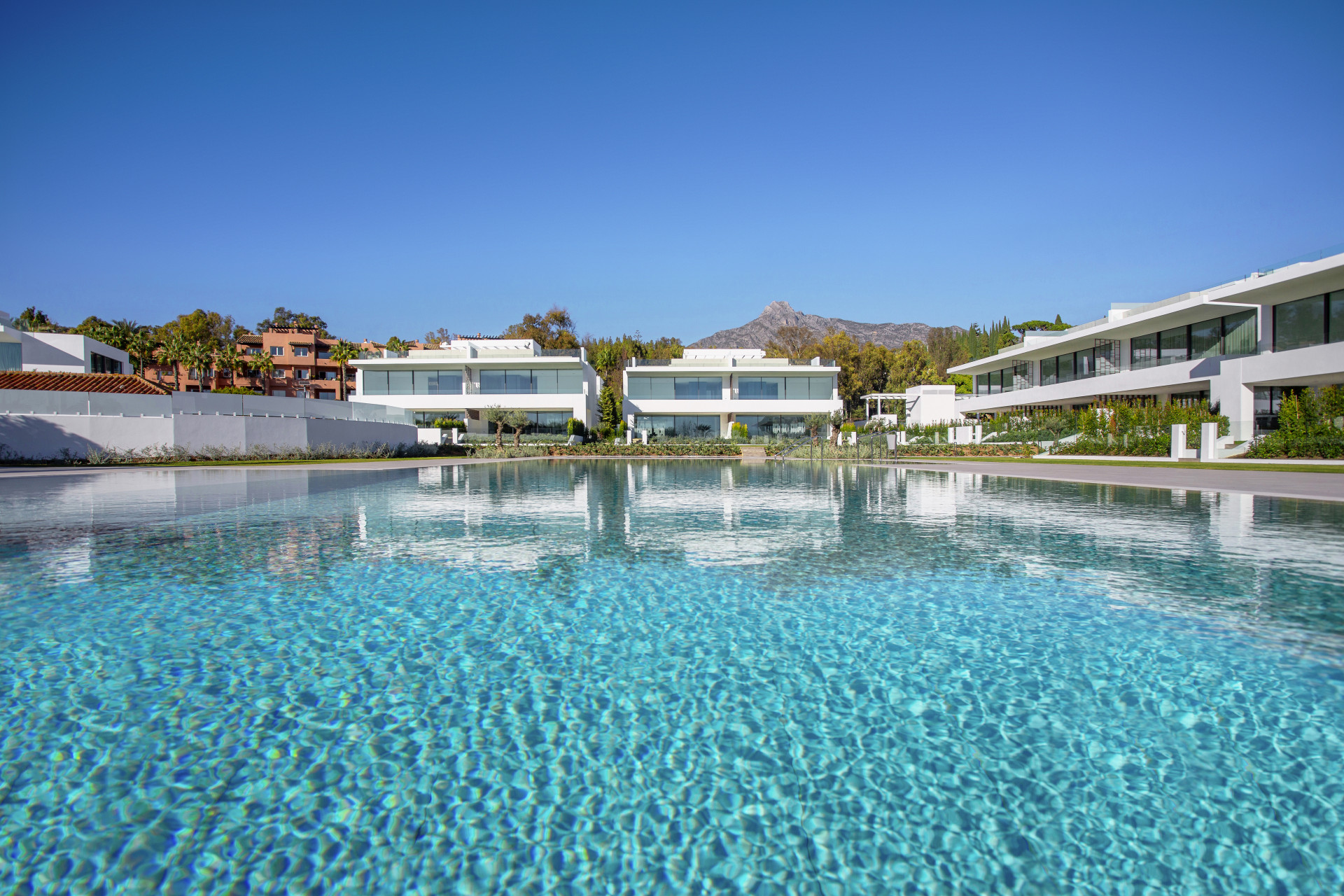 Vilas 12 Marbella - Vilas 8 & 5  - New Luxury Villas on The Golden Mile