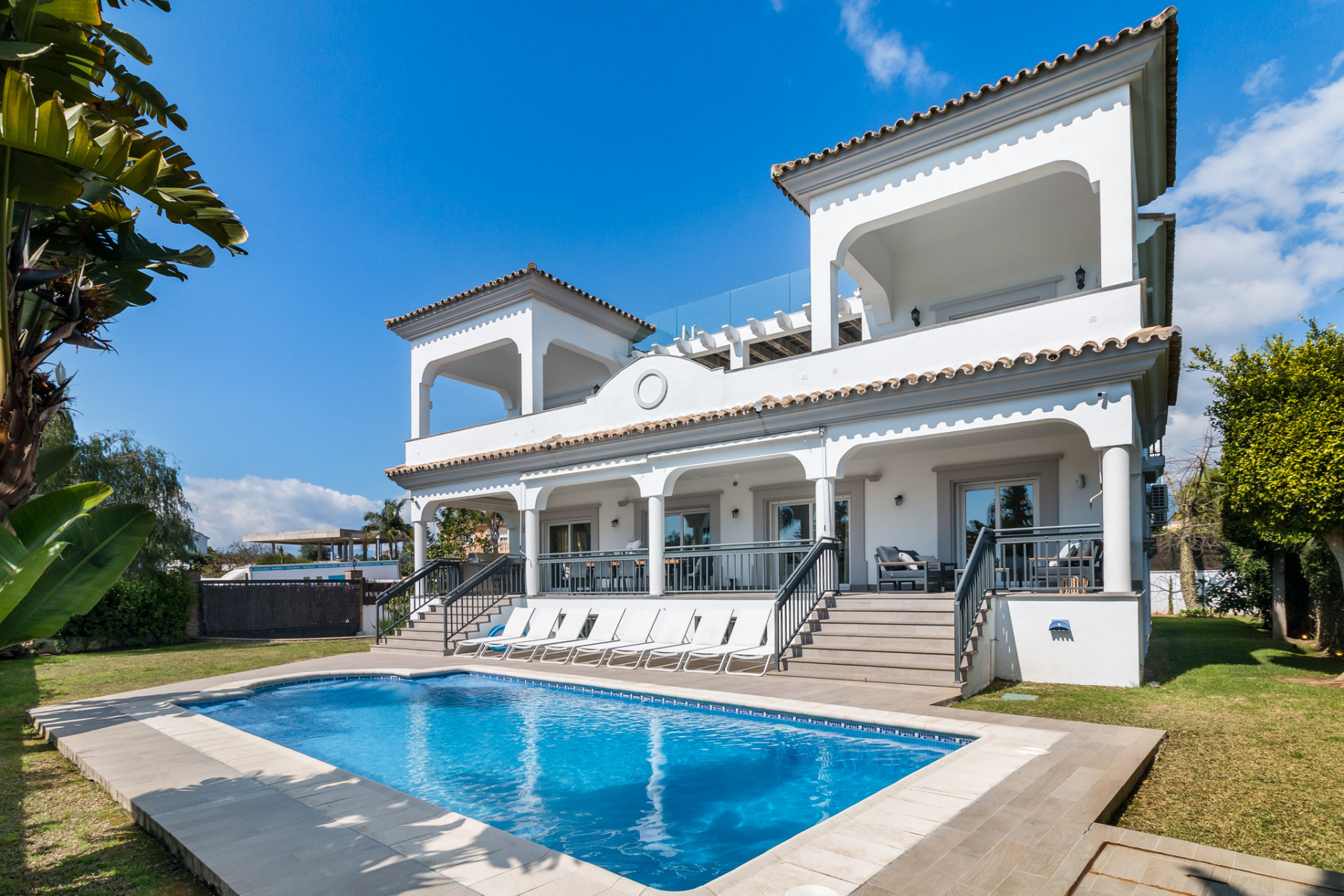 Villa zum Verkauf in San Pedro de Alcantara, Costa del Sol