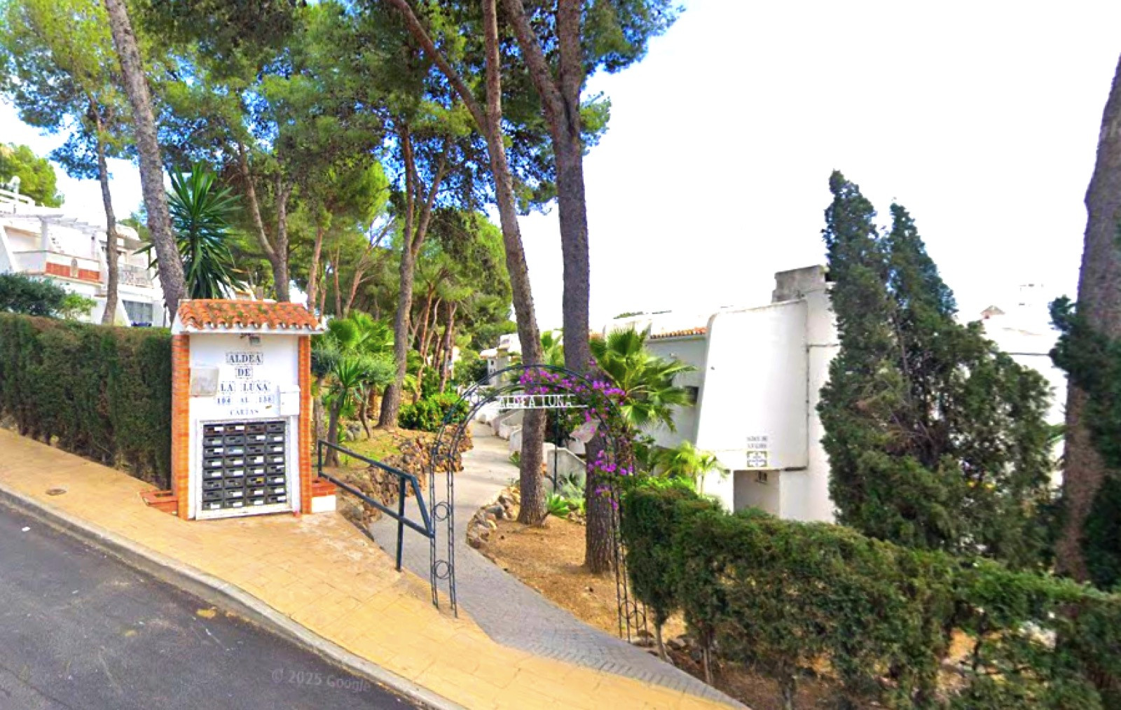 Charming Refurbished Apartment in Aldea de la Luna