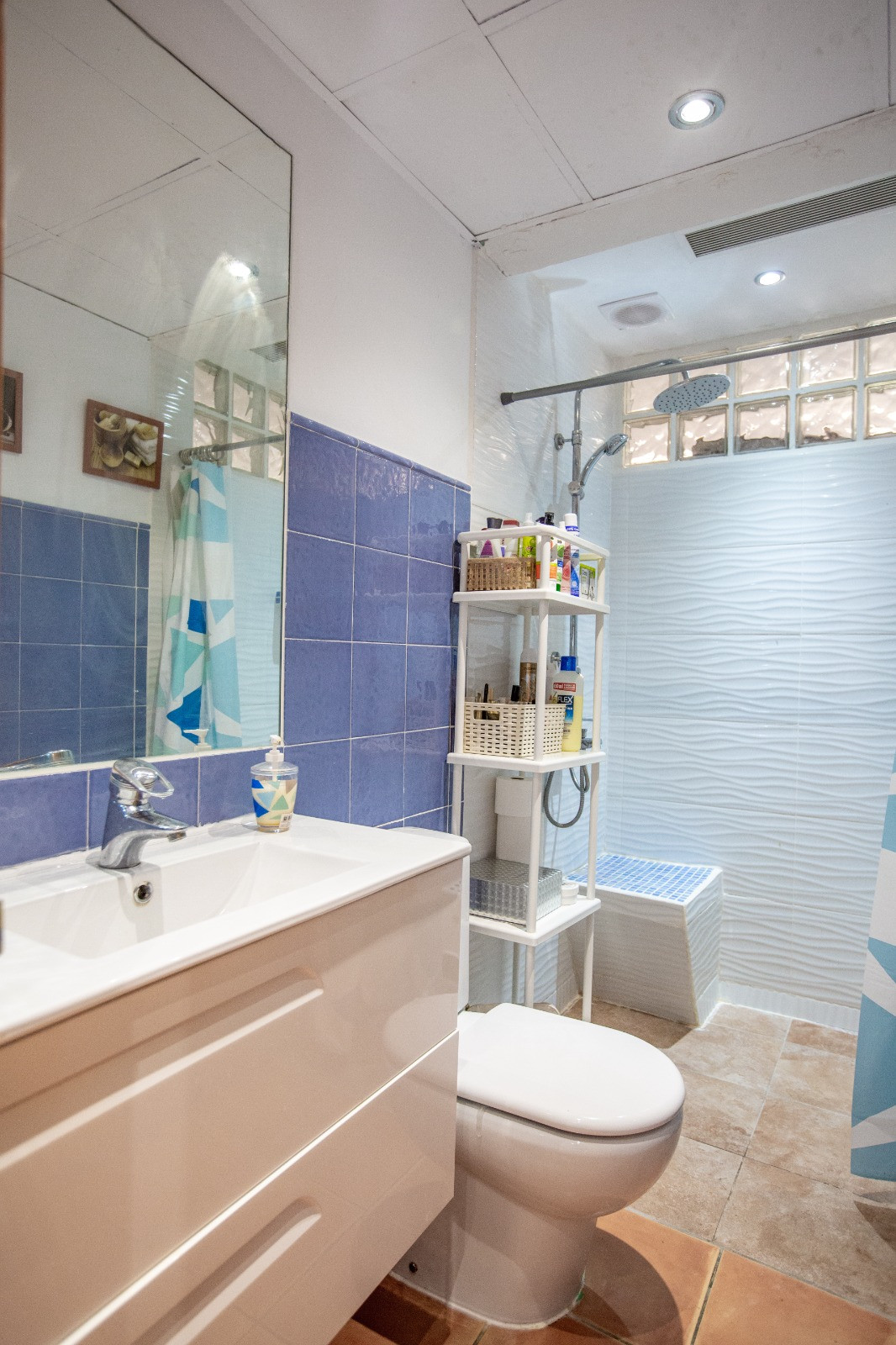 Stunning Semi-Detached 3-Storey Chalet in Los Naranjos