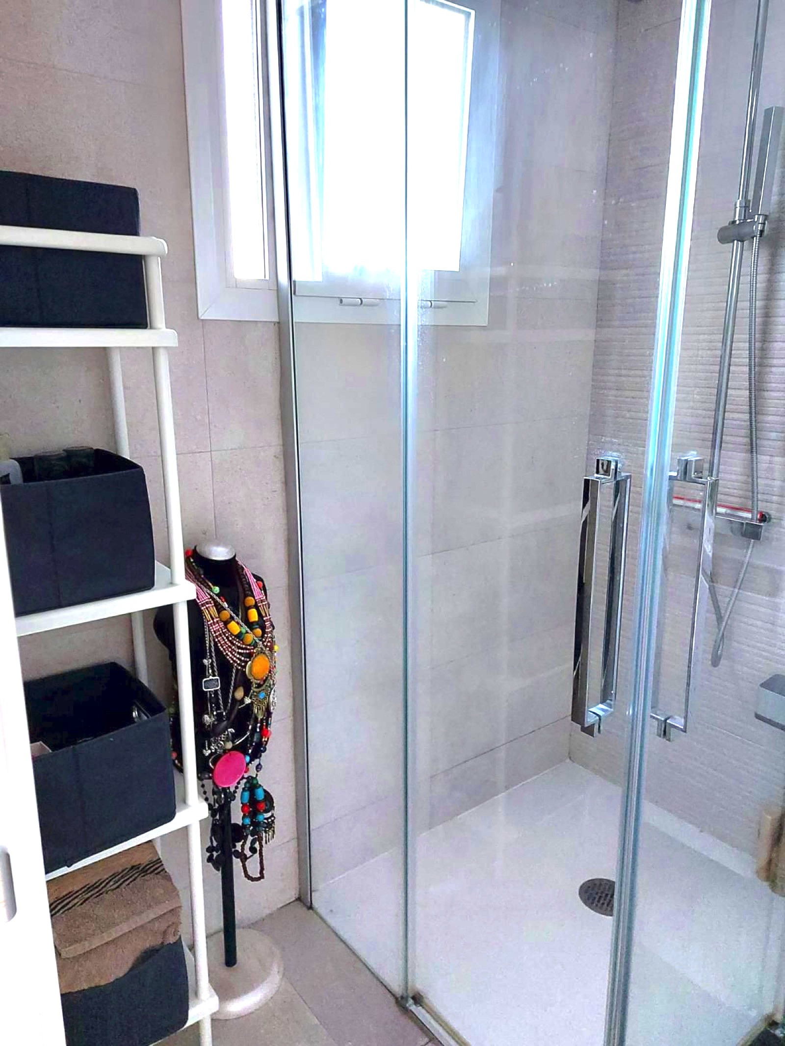 Spacious Modern Duplex in Exclusive Urbanización El Gamonal