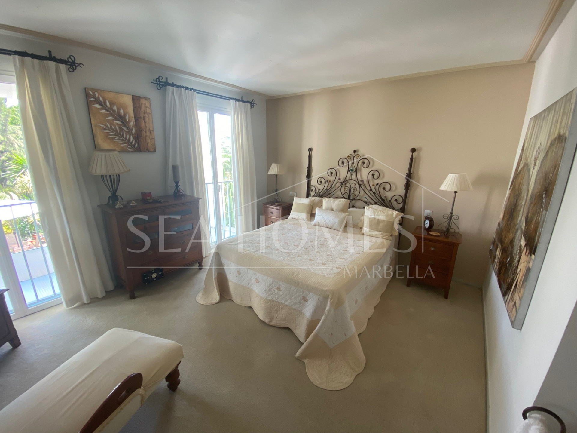 Duplex apartment (ground and first floor) for sale in Bell Air, Estepona