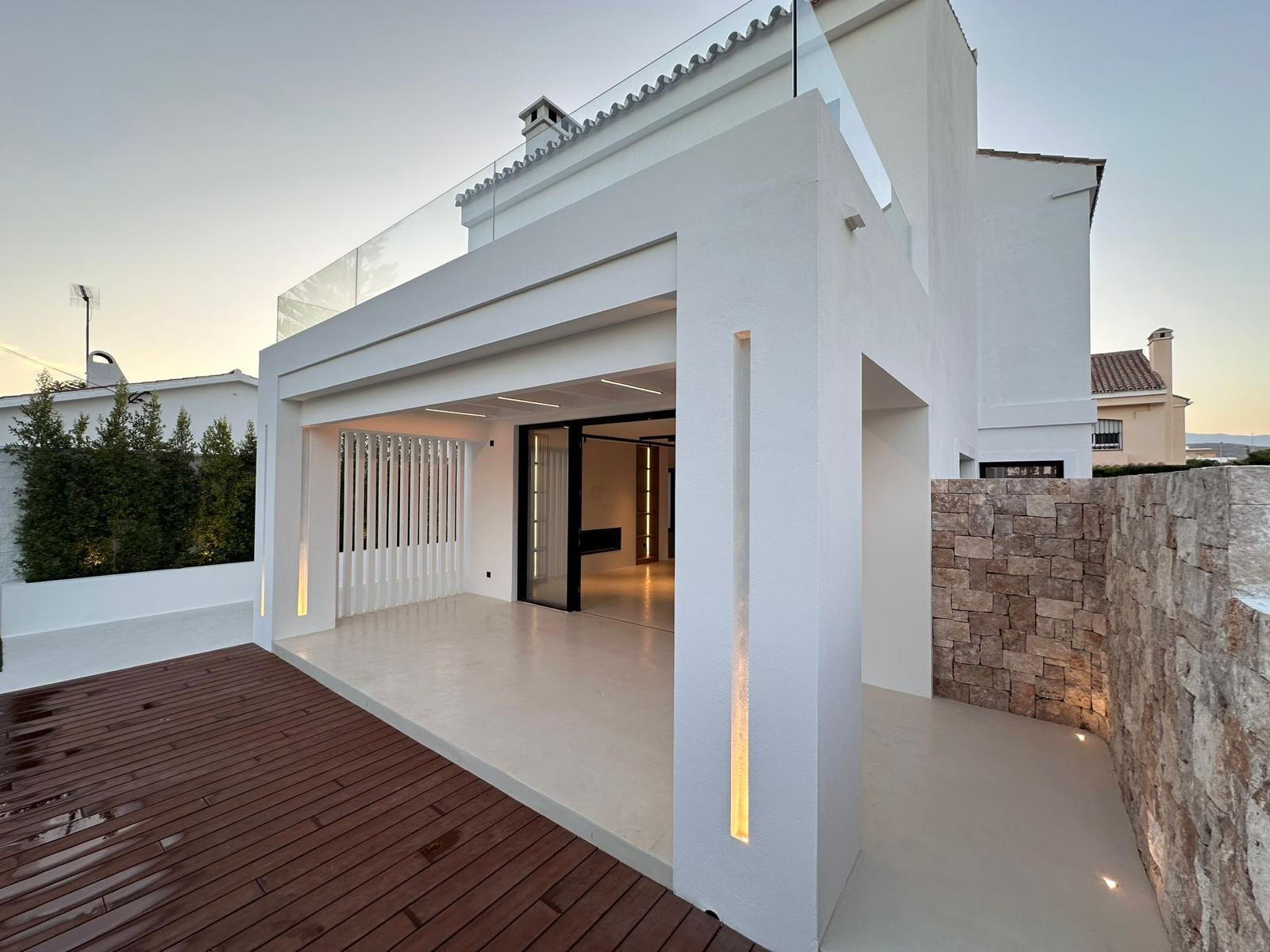 Cómoda Villa recién renovada en la Nueva Milla de Oro - VILLACANA - COSTALITA - Estepona