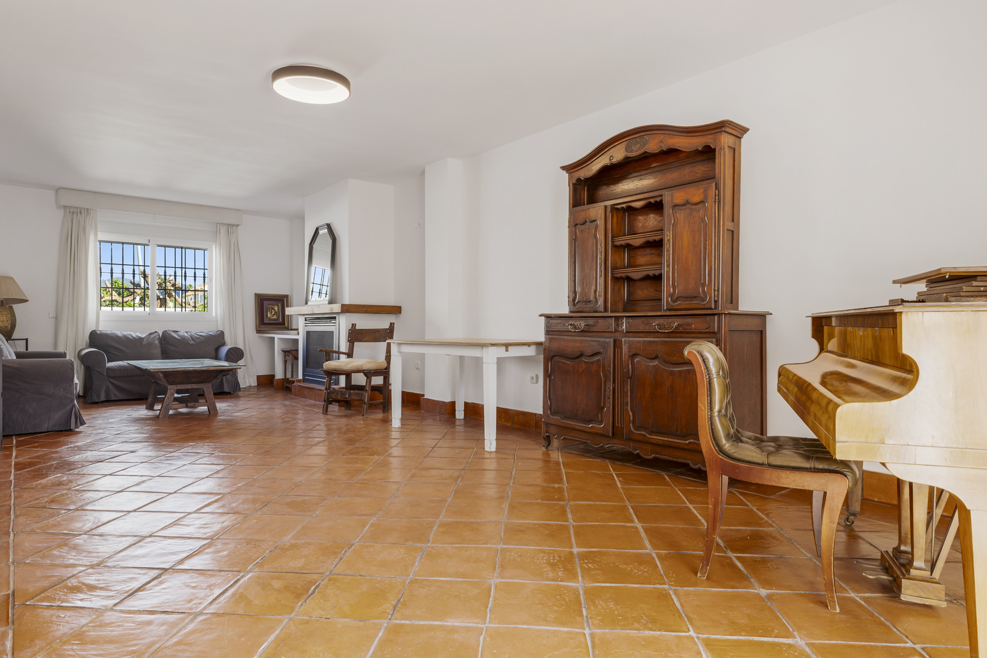 Charmantes andalusisches Stadthaus in Tiro de Pichón, San Pedro de Alcántara