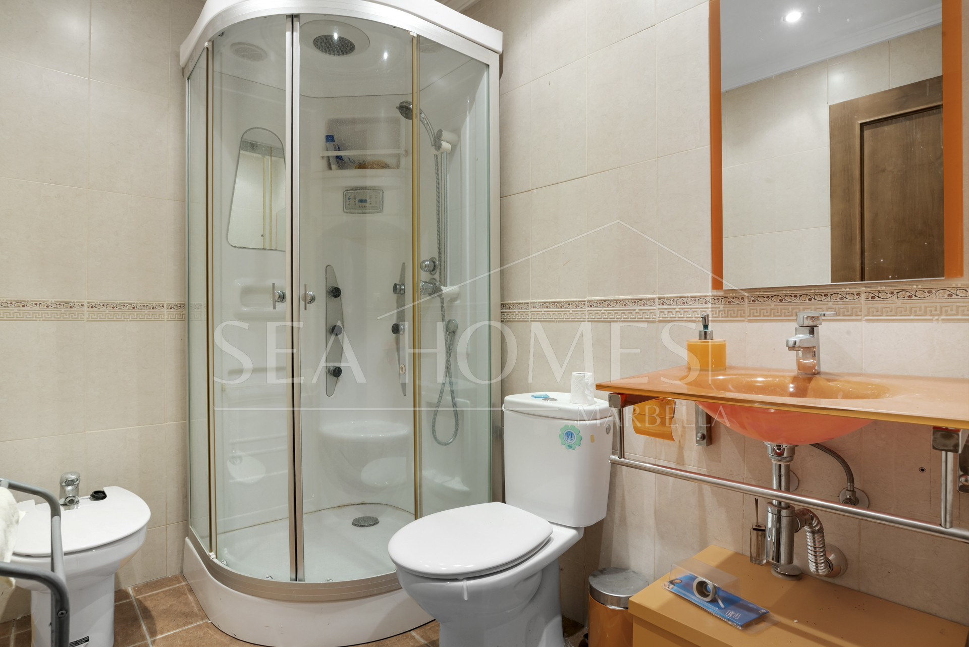 Large 6 Bedroom Villa with Sea and Mountain Views in Estepona