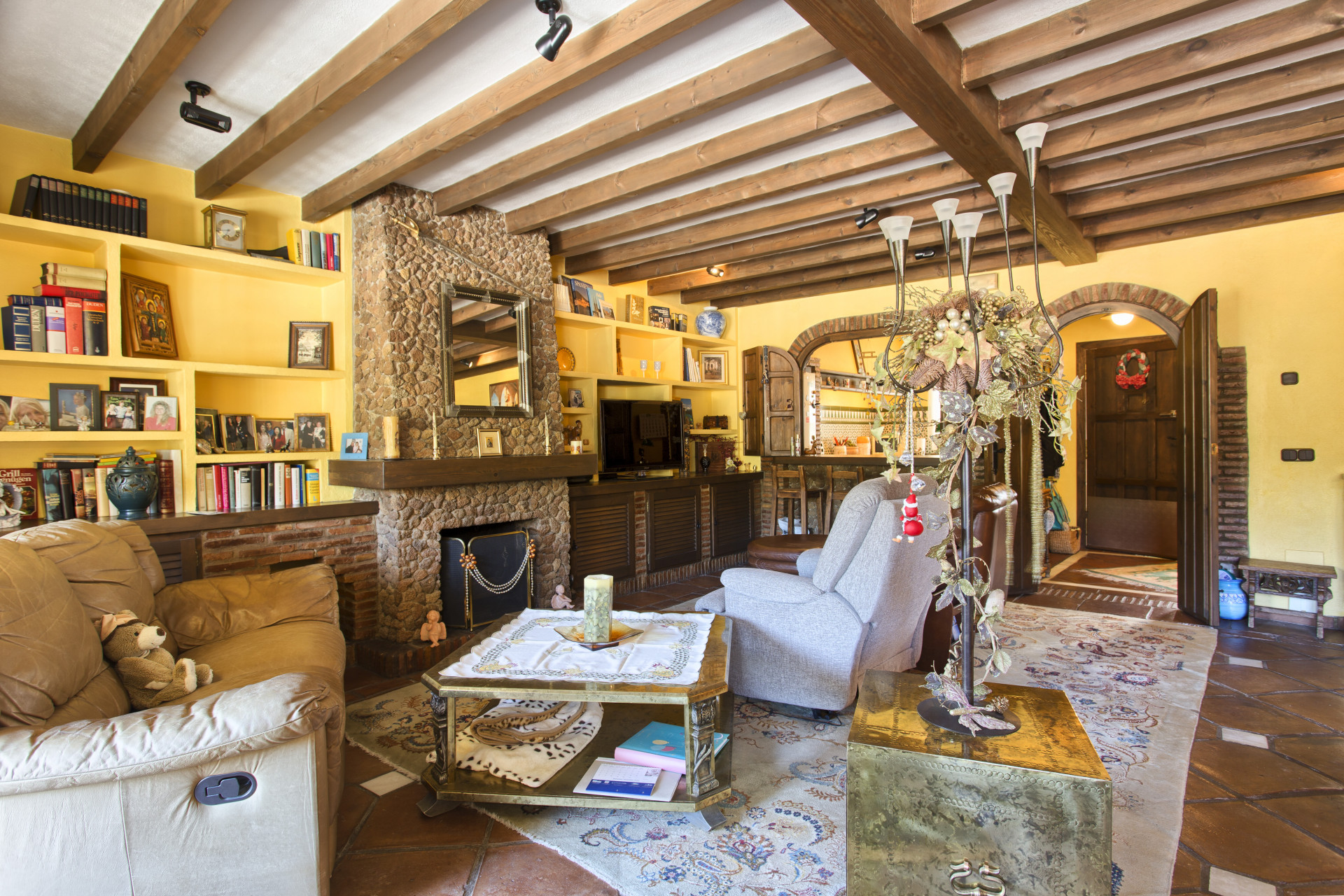 Andalusian charm with panoramic views in Benahavís