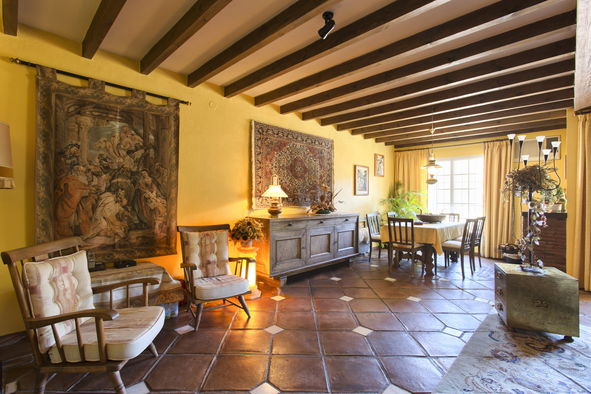 Andalusian charm with panoramic views in Benahavís