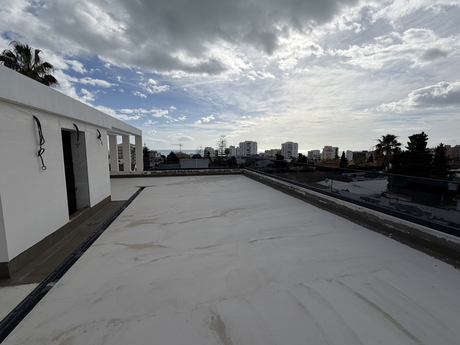 Villa de lujo con piscina, ascensor y diseño interior cerca de Benalmádena Marina