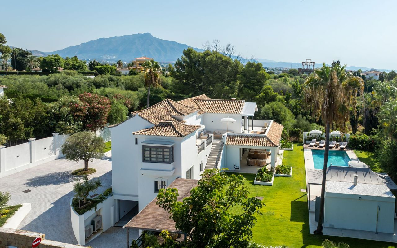 Image 48: detached villa For sale, Estepona, €3,495,000 [318-02100ELI]