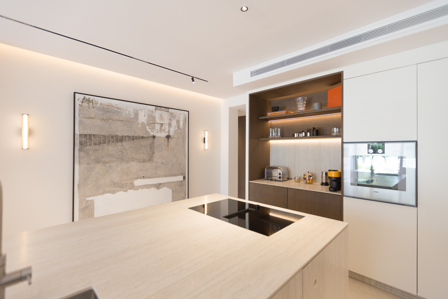 Duplex fully renovated on second line beach in Puerto Banus — photo 9