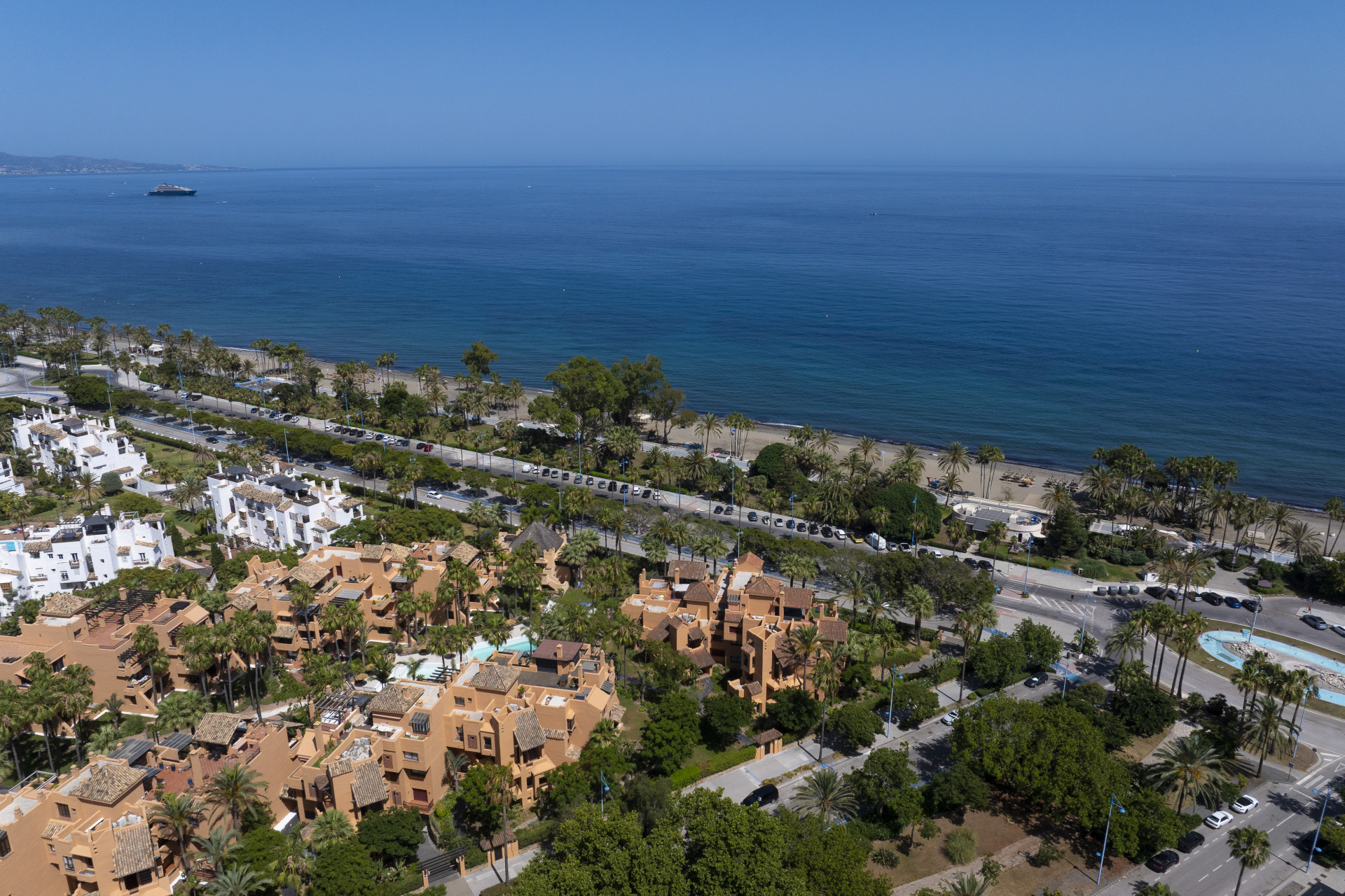 WW2110