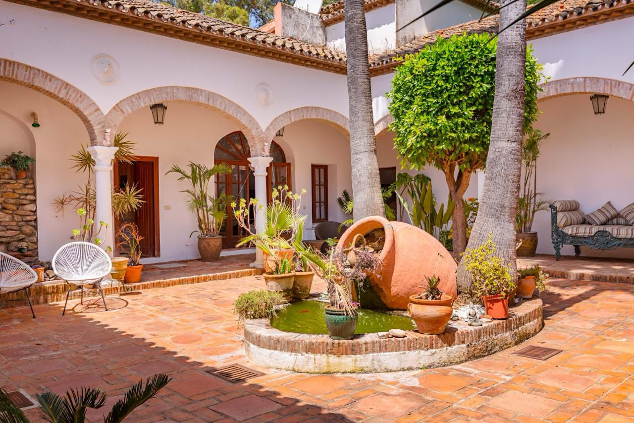 Farm, Ranch or Equestrian in Manilva - view 1
