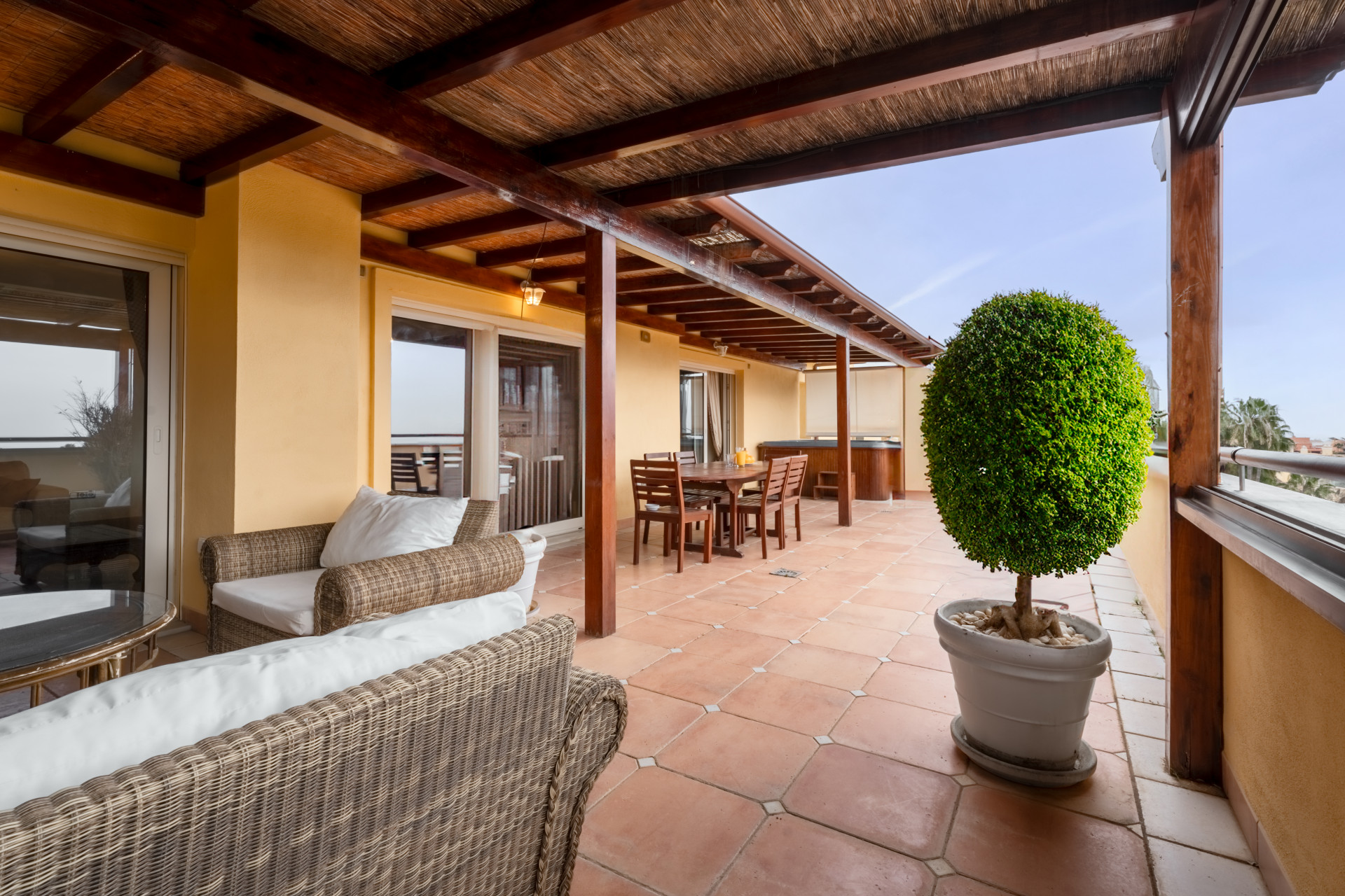 Elegant Penthouse in Condado de Sierra Blanca, Marbella Golden Mile