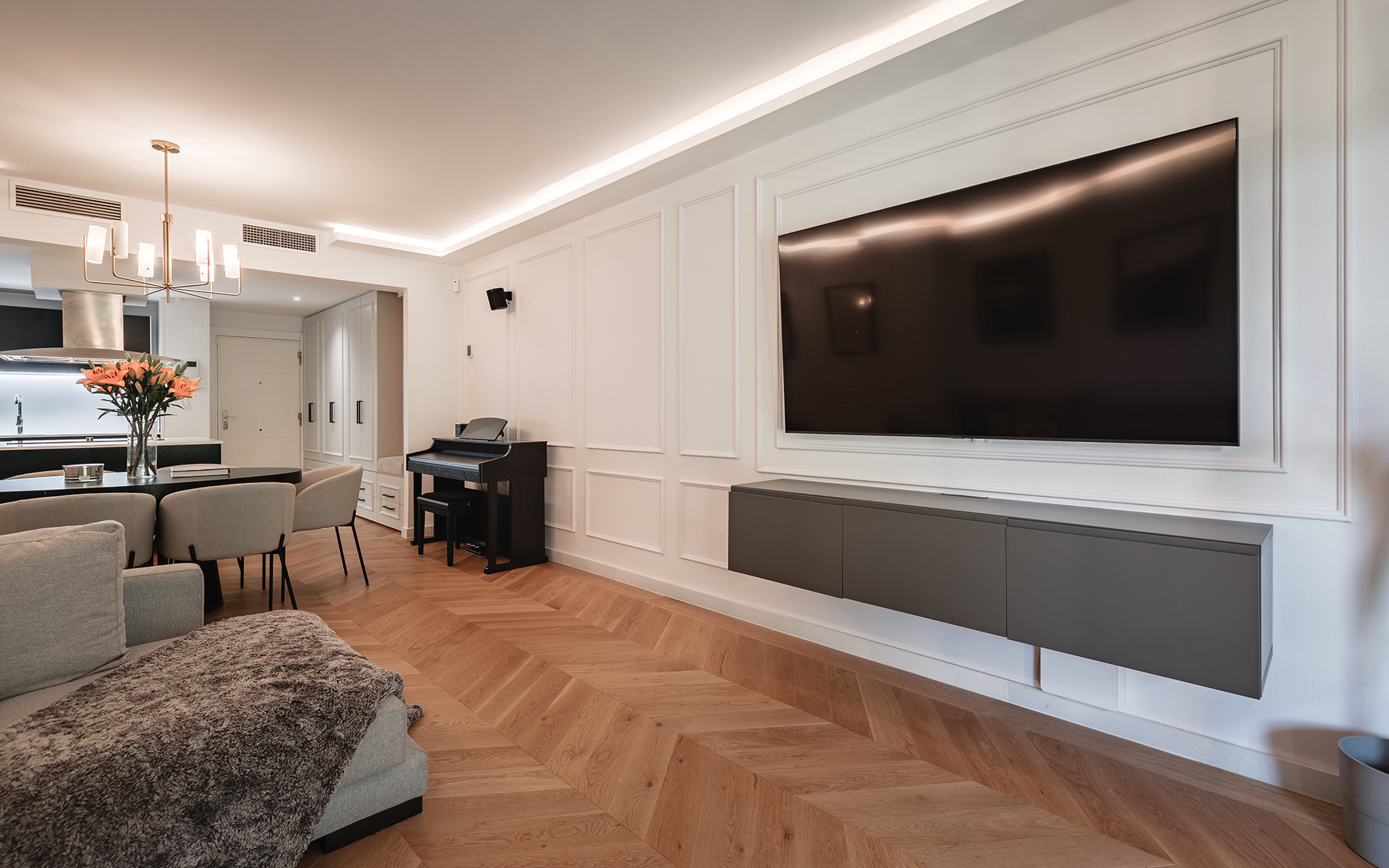 Vollständig renovierte Gartenwohnung in Gazules del Sol, einer bewachten Anlage in der Nähe von Annehmlichkeiten in Benahavís
