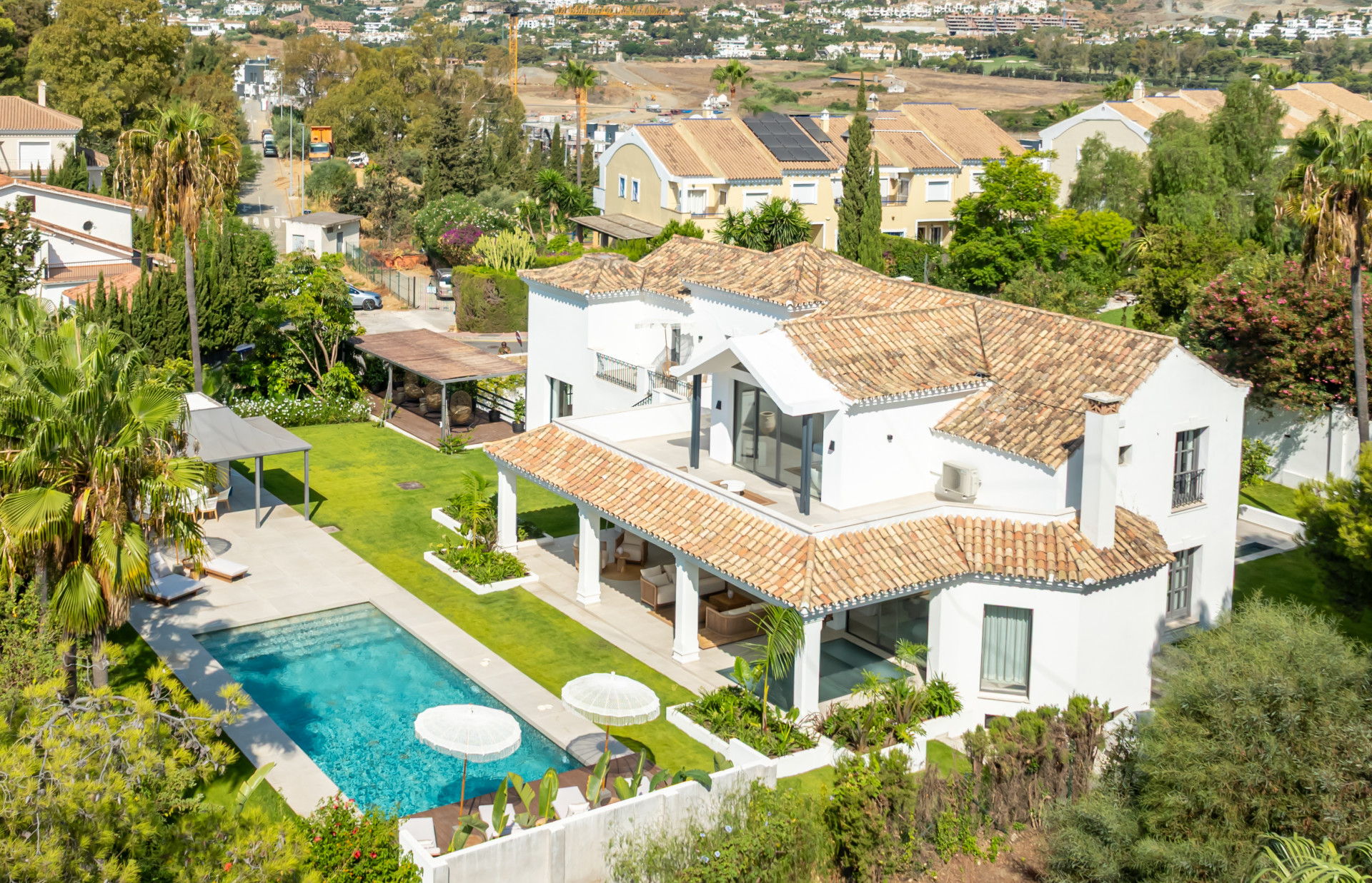 Andalusian-Inspired Villa near Atalaya Golf