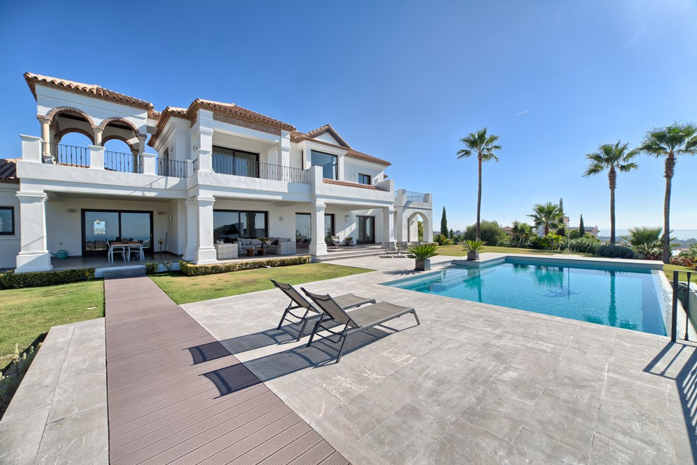 Villa de alta categoría en BENAHAVIS