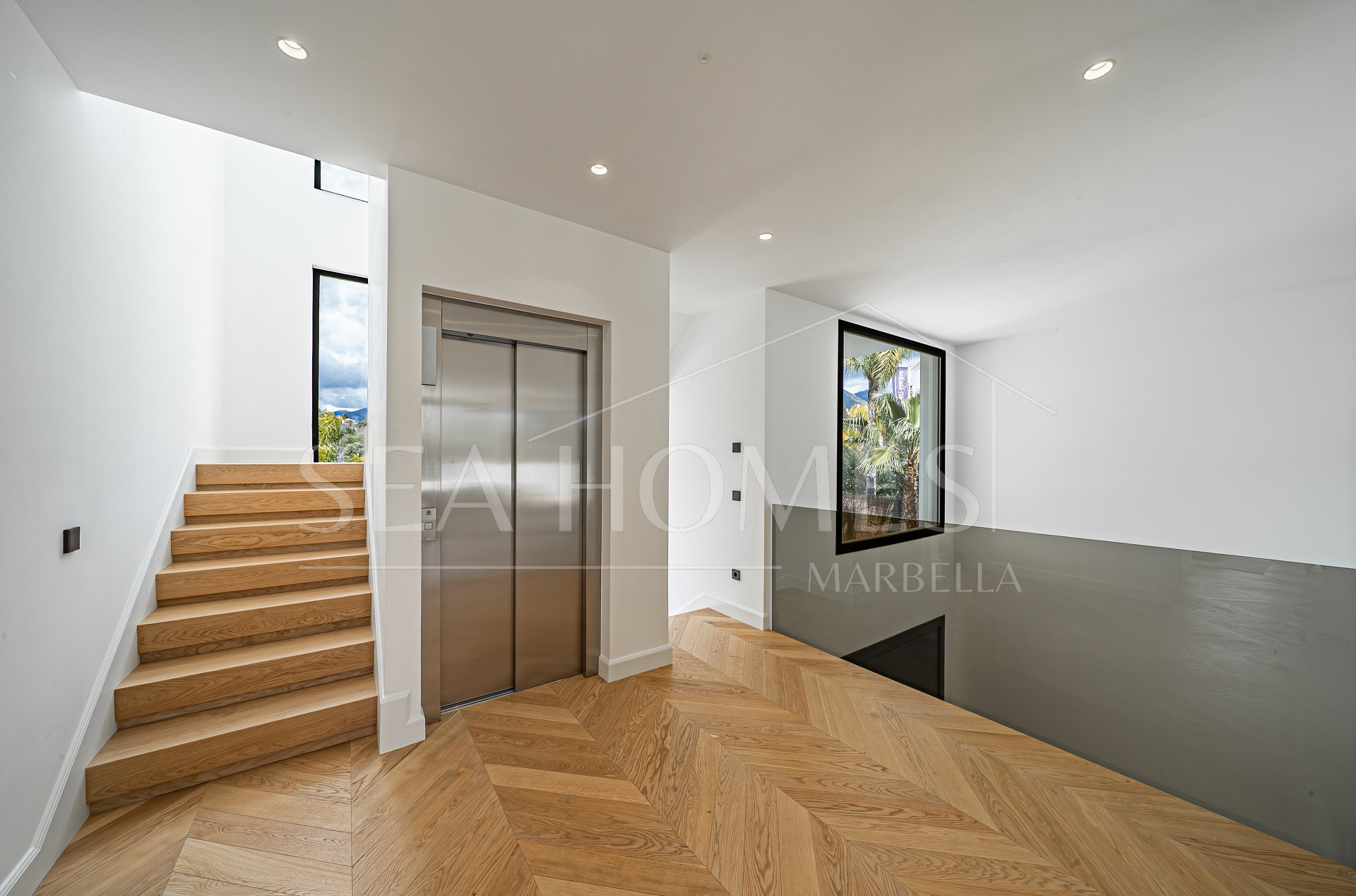 EXCLUSIVE DETACHED VILLAS IN LOMAS DE MARBELLA CLUB