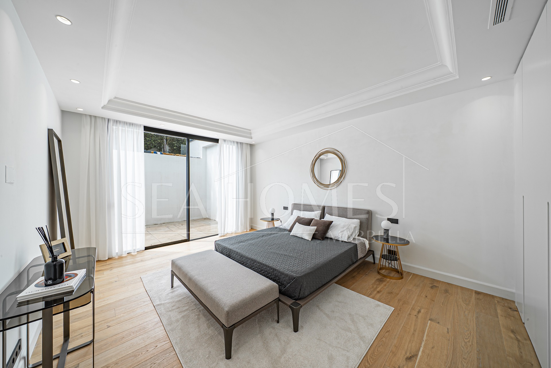EXCLUSIVE DETACHED VILLAS IN LOMAS DE MARBELLA CLUB
