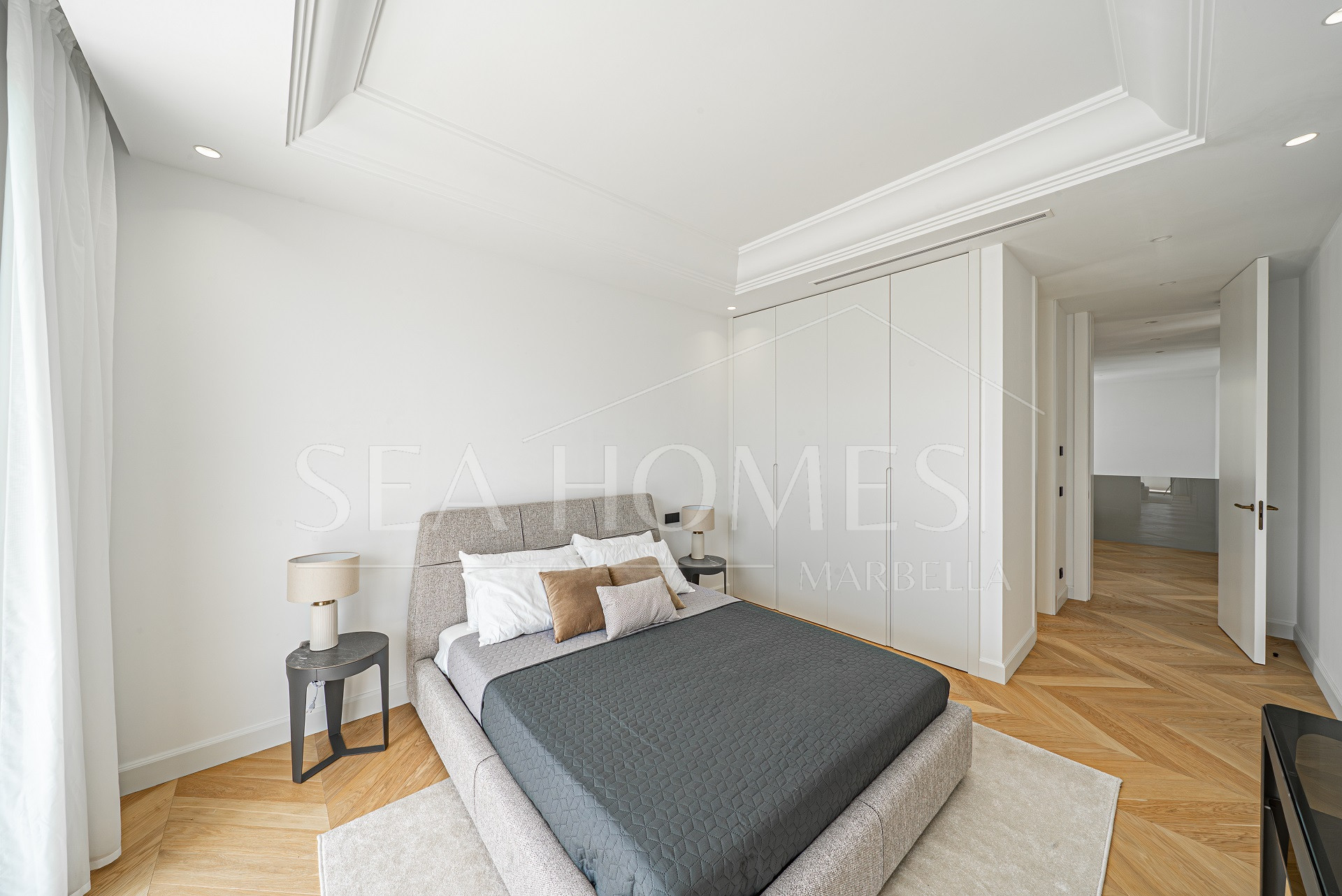 EXCLUSIVE DETACHED VILLAS IN LOMAS DE MARBELLA CLUB