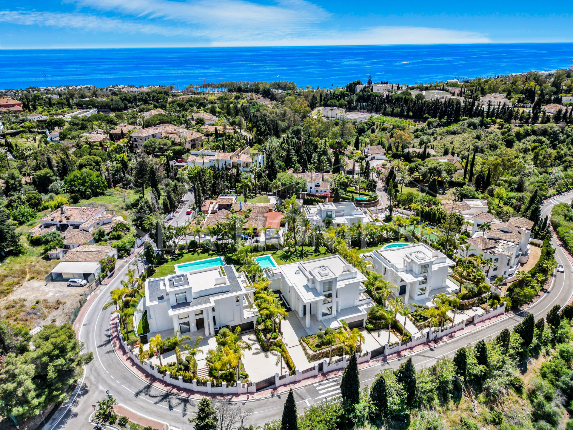 EXCLUSIVE DETACHED VILLAS IN LOMAS DE MARBELLA CLUB