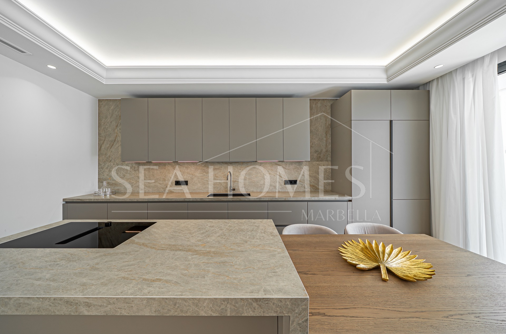 EXCLUSIVE DETACHED VILLAS IN LOMAS DE MARBELLA CLUB