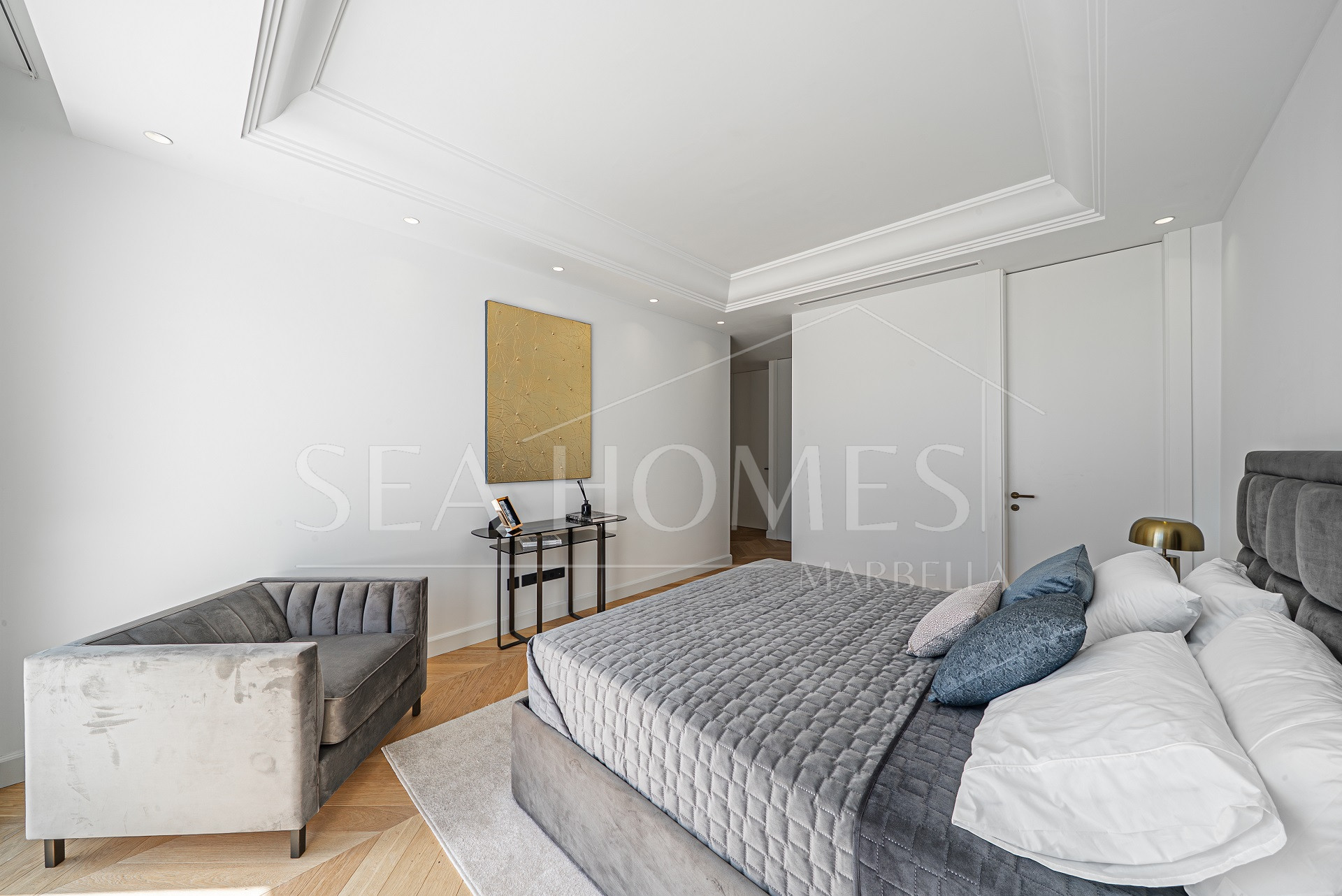 EXCLUSIVE DETACHED VILLAS IN LOMAS DE MARBELLA CLUB