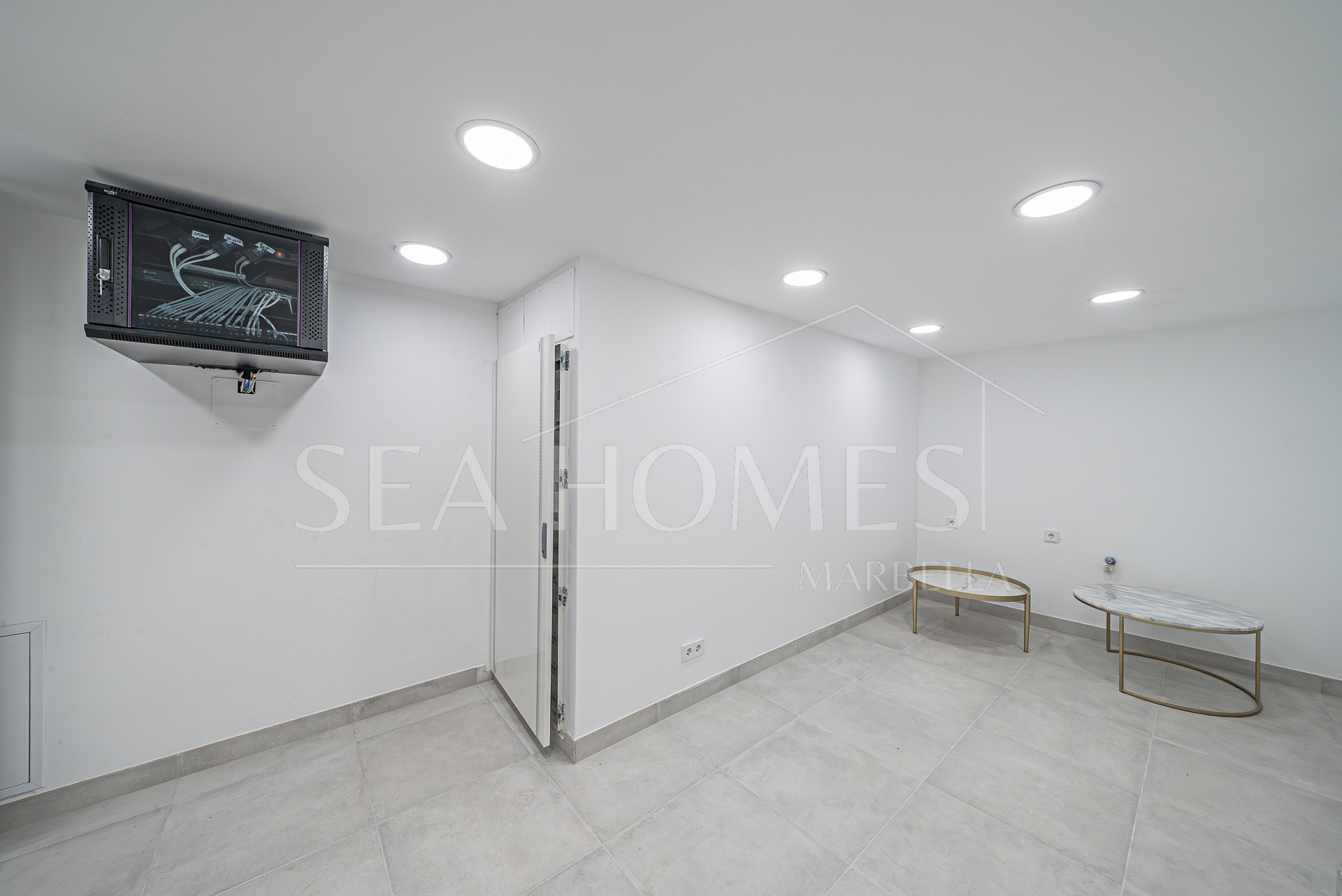 EXCLUSIVE DETACHED VILLAS IN LOMAS DE MARBELLA CLUB