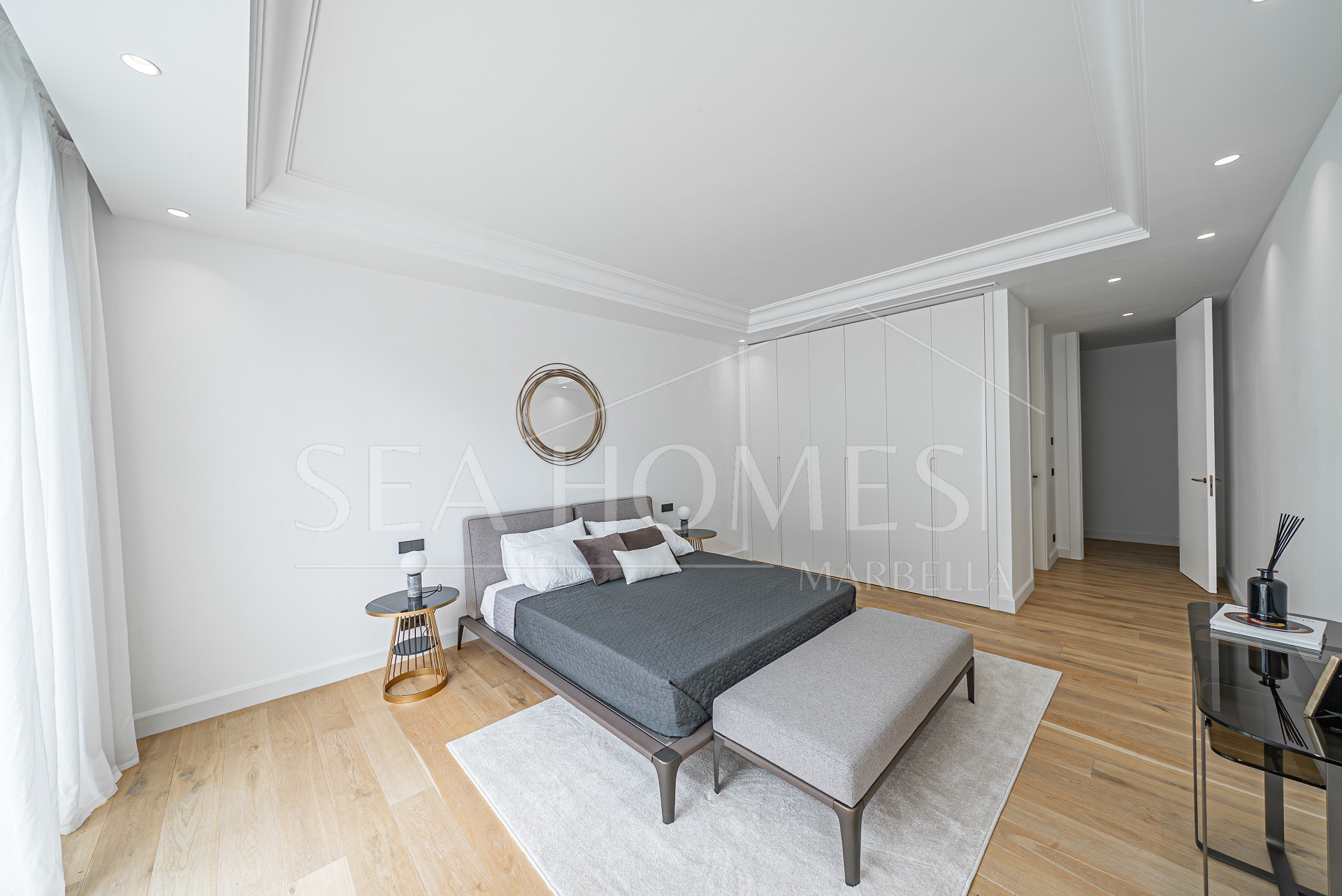 EXCLUSIVE DETACHED VILLAS IN LOMAS DE MARBELLA CLUB