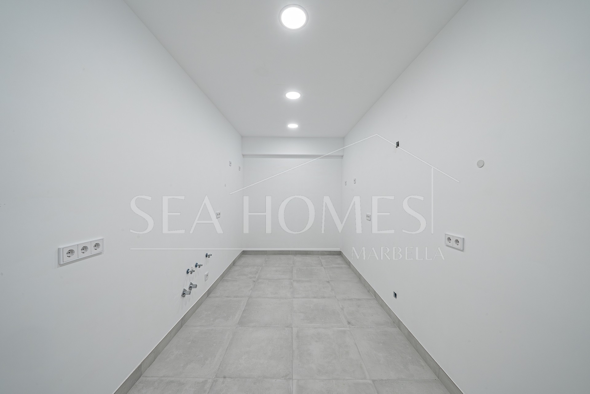 EXCLUSIVE DETACHED VILLAS IN LOMAS DE MARBELLA CLUB