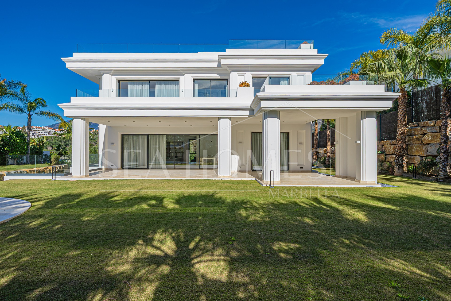 EXCLUSIVE DETACHED VILLAS IN LOMAS DE MARBELLA CLUB
