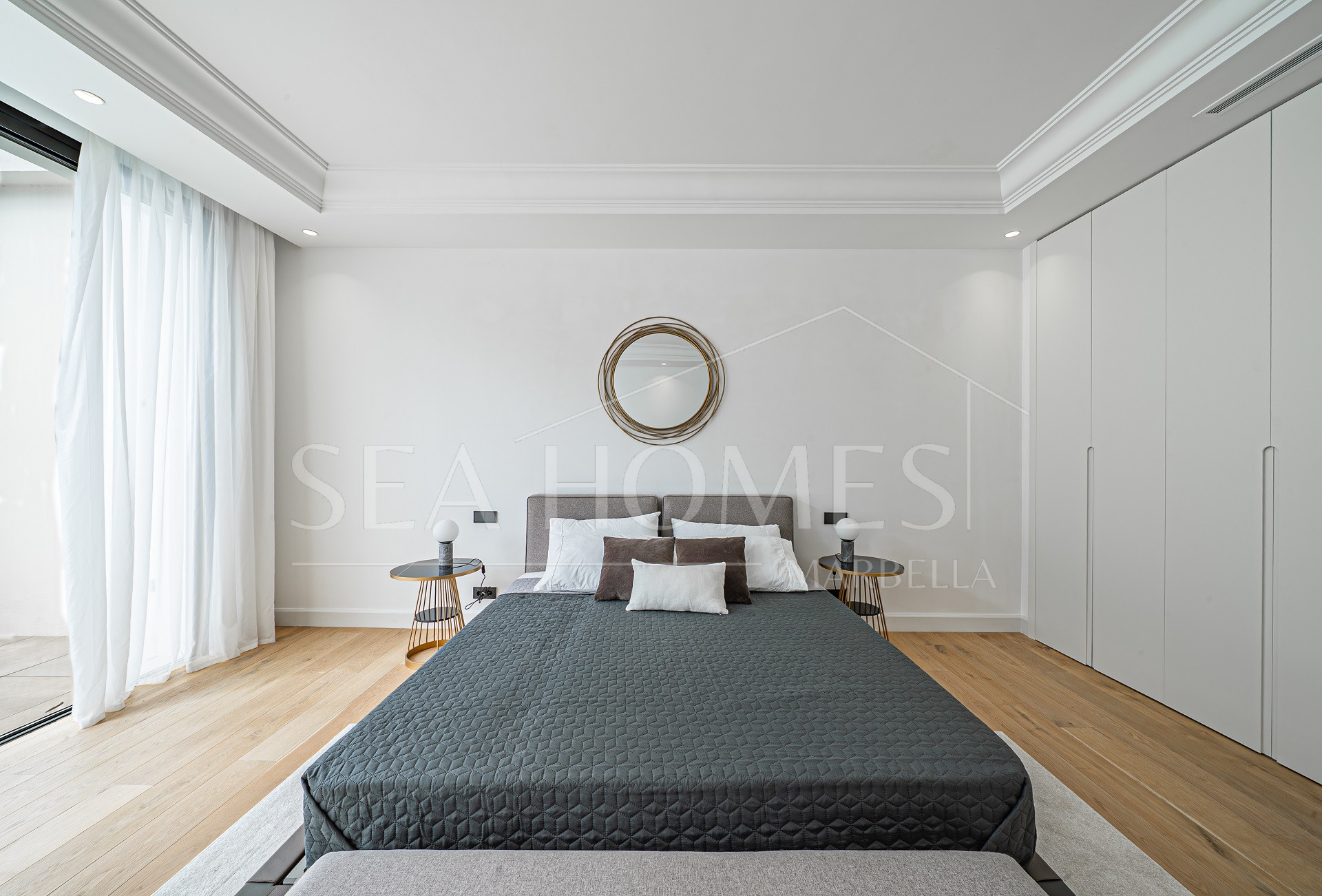 EXCLUSIVE DETACHED VILLAS IN LOMAS DE MARBELLA CLUB