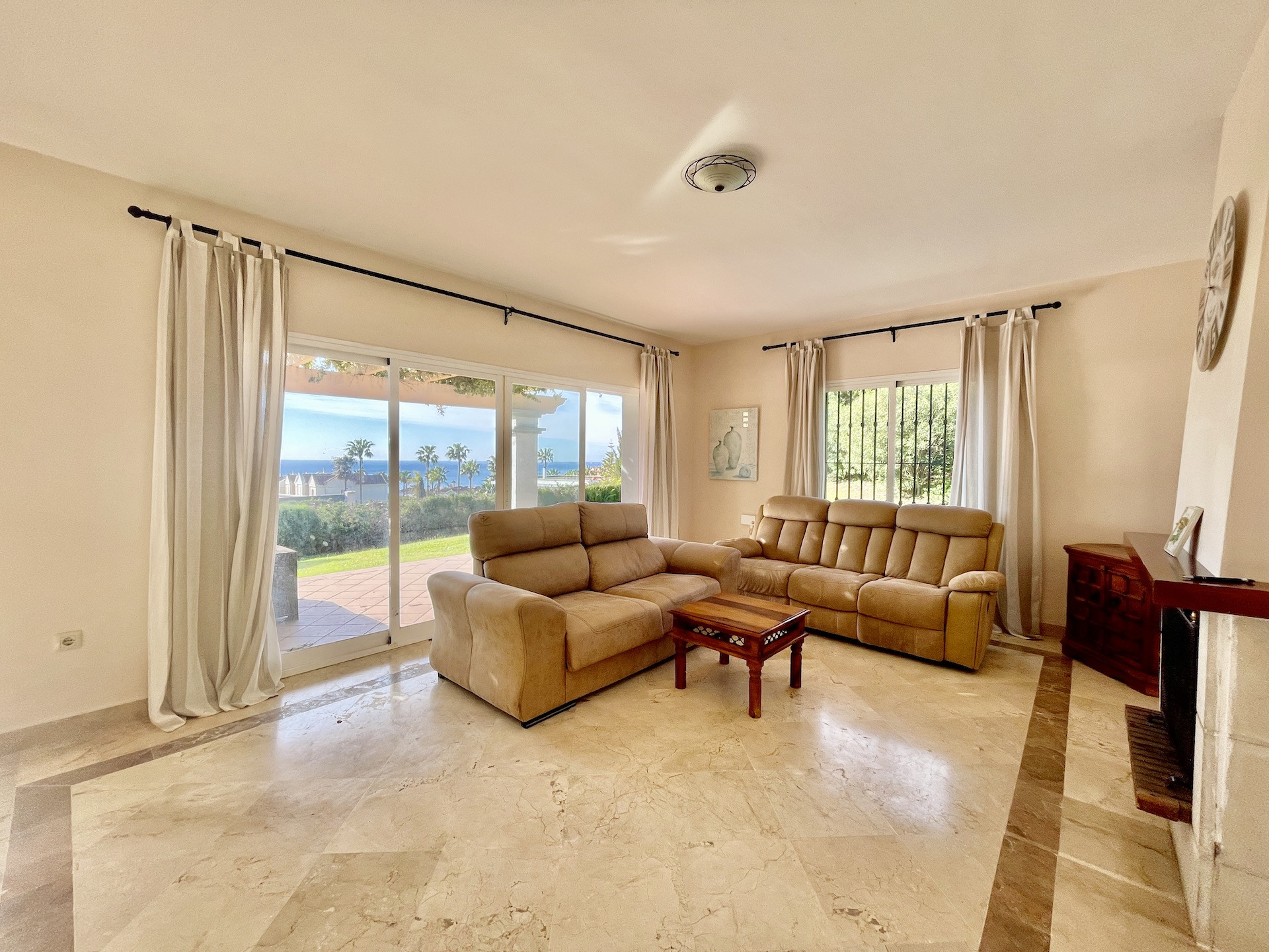 Imagenes Villa en venta en Alcaidesa