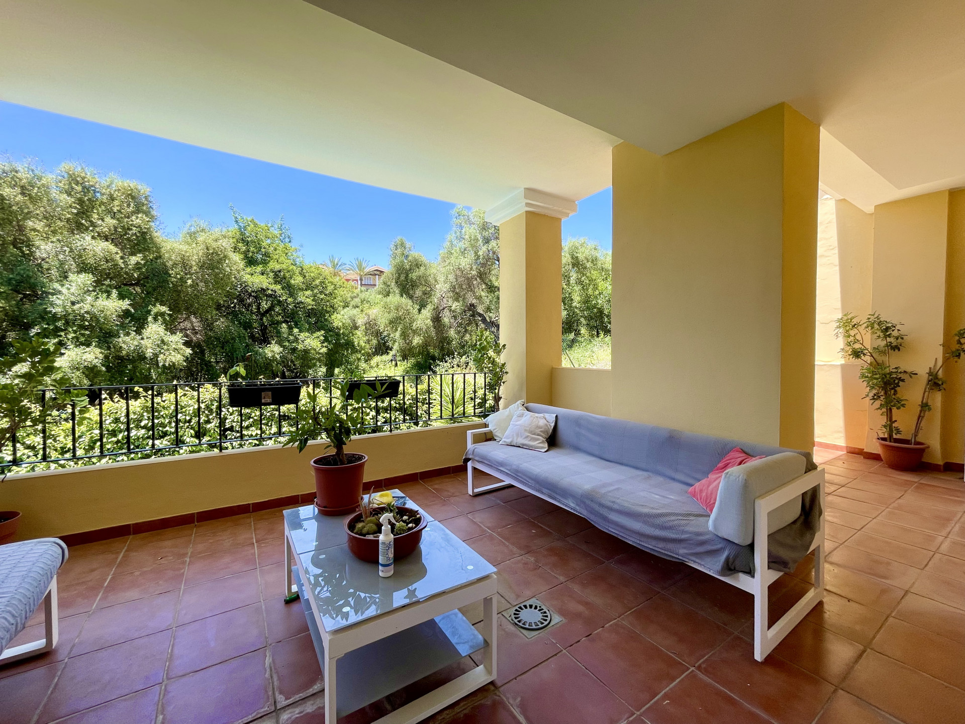 Apartamento en venta Pueblo Nuevo de Guadiaro-327-01285P