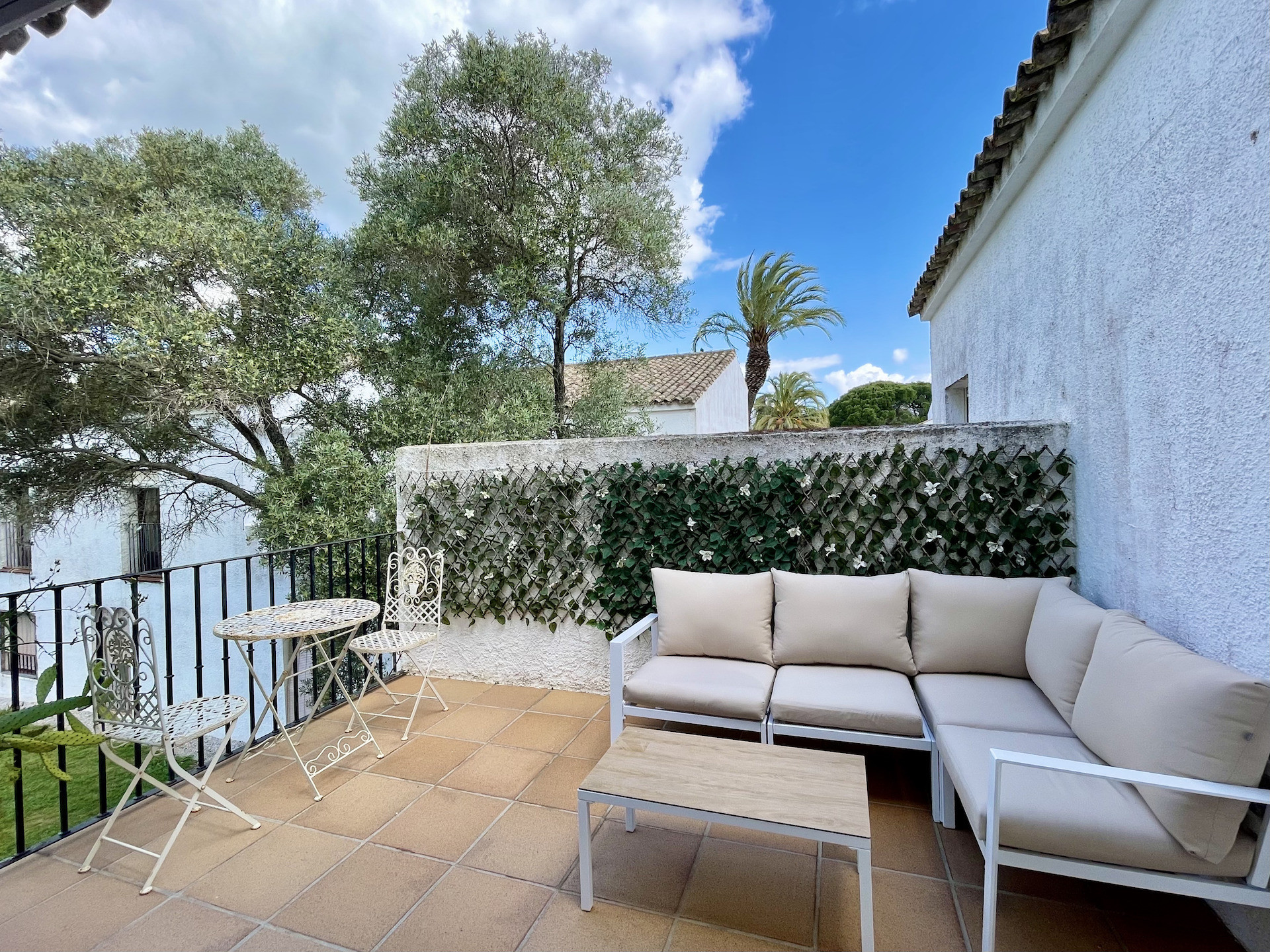 Exterior images Apartment for holiday rent in Sotogrande Alto