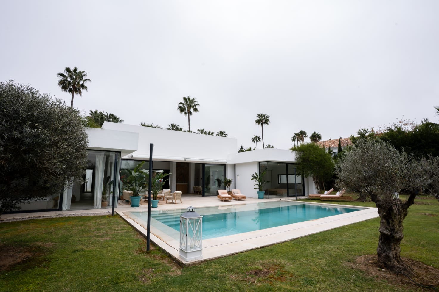 Villa | 327-01103P