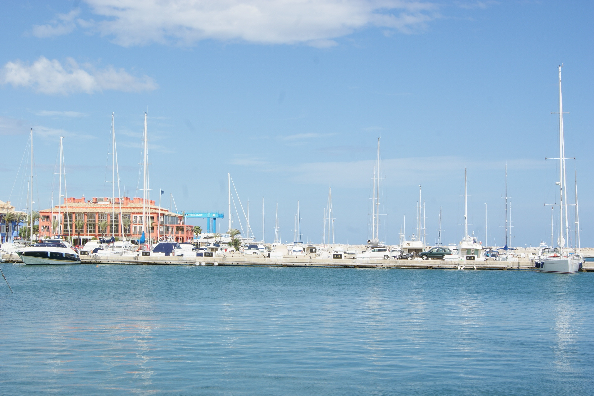 Exterior Atraque en venta en Sotogrande Puerto Deportivo