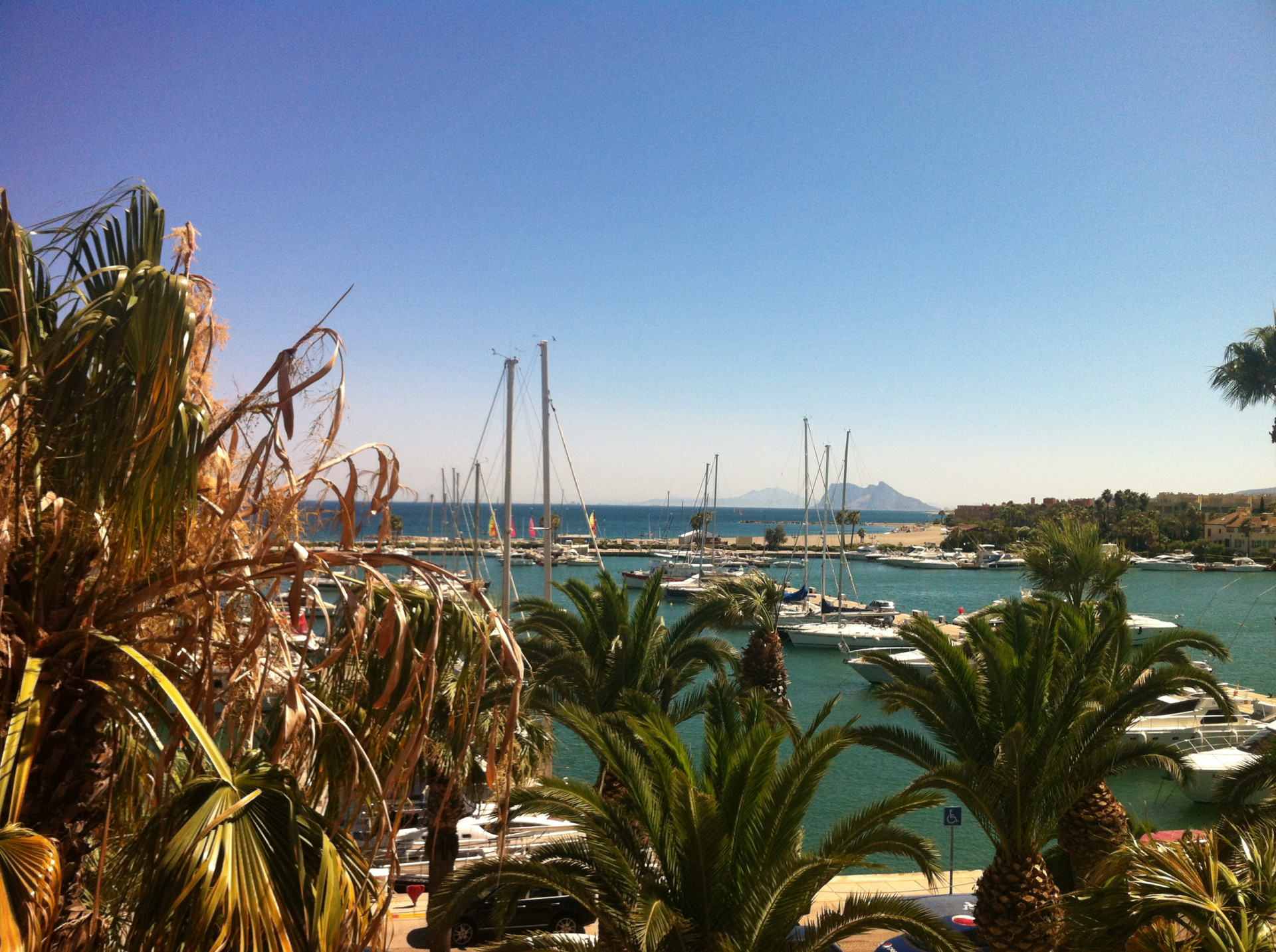 Interiores Atraque en venta en Sotogrande Puerto Deportivo