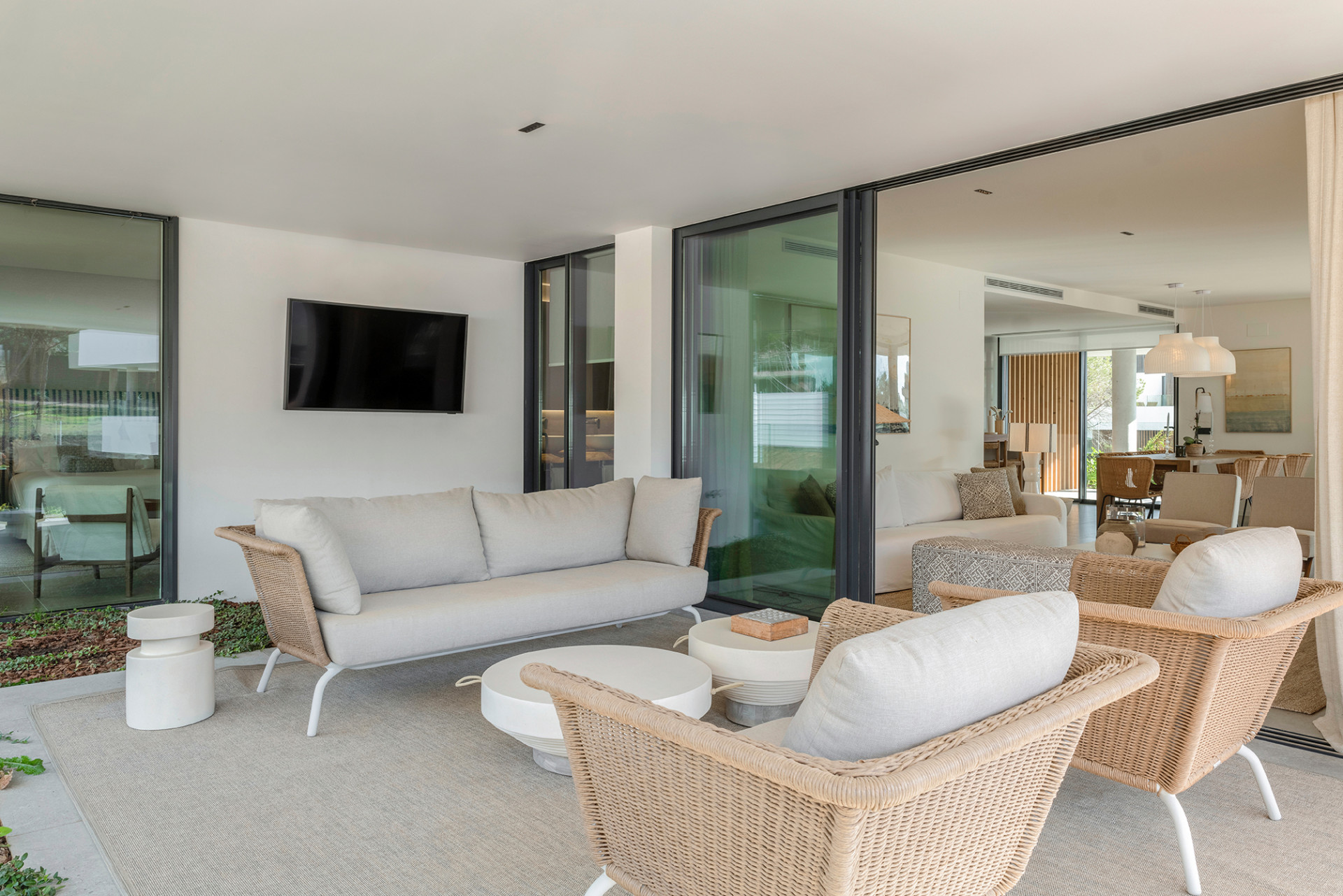 Apartment | 327-01081P24