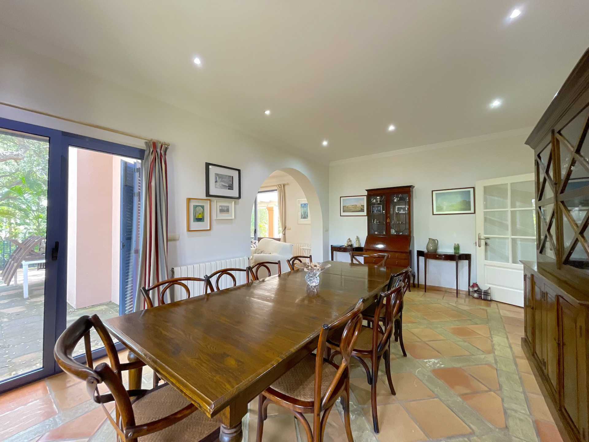 Detalles Villa | 327-01075P24